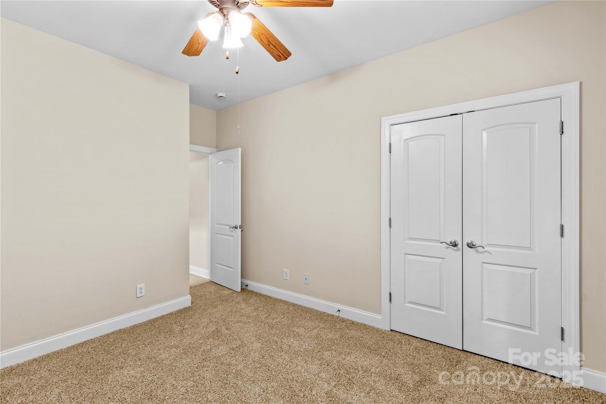 501 Muirfield Way Property Photo 28