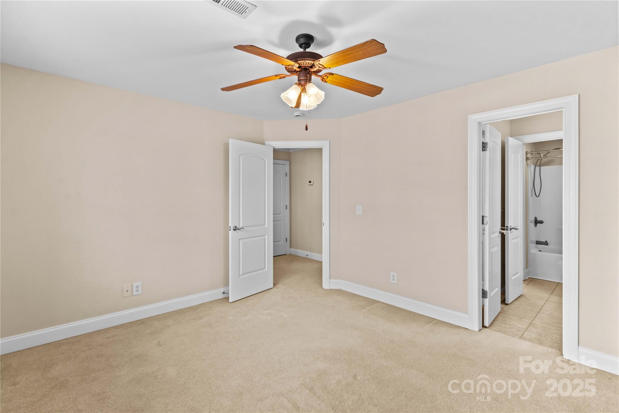 501 Muirfield Way Property Photo 38