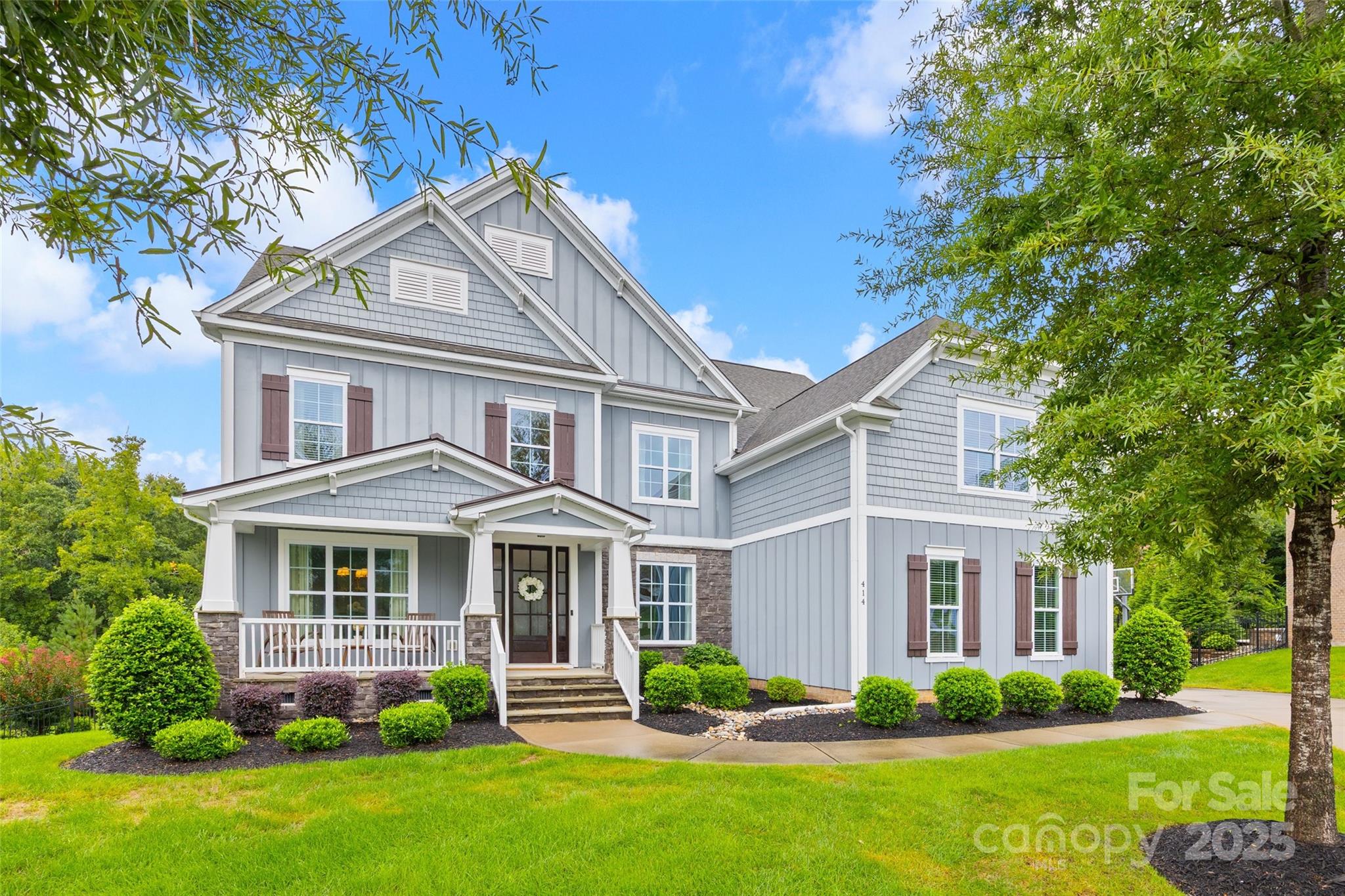 414 Hampton Trail Drive Property Photo 2