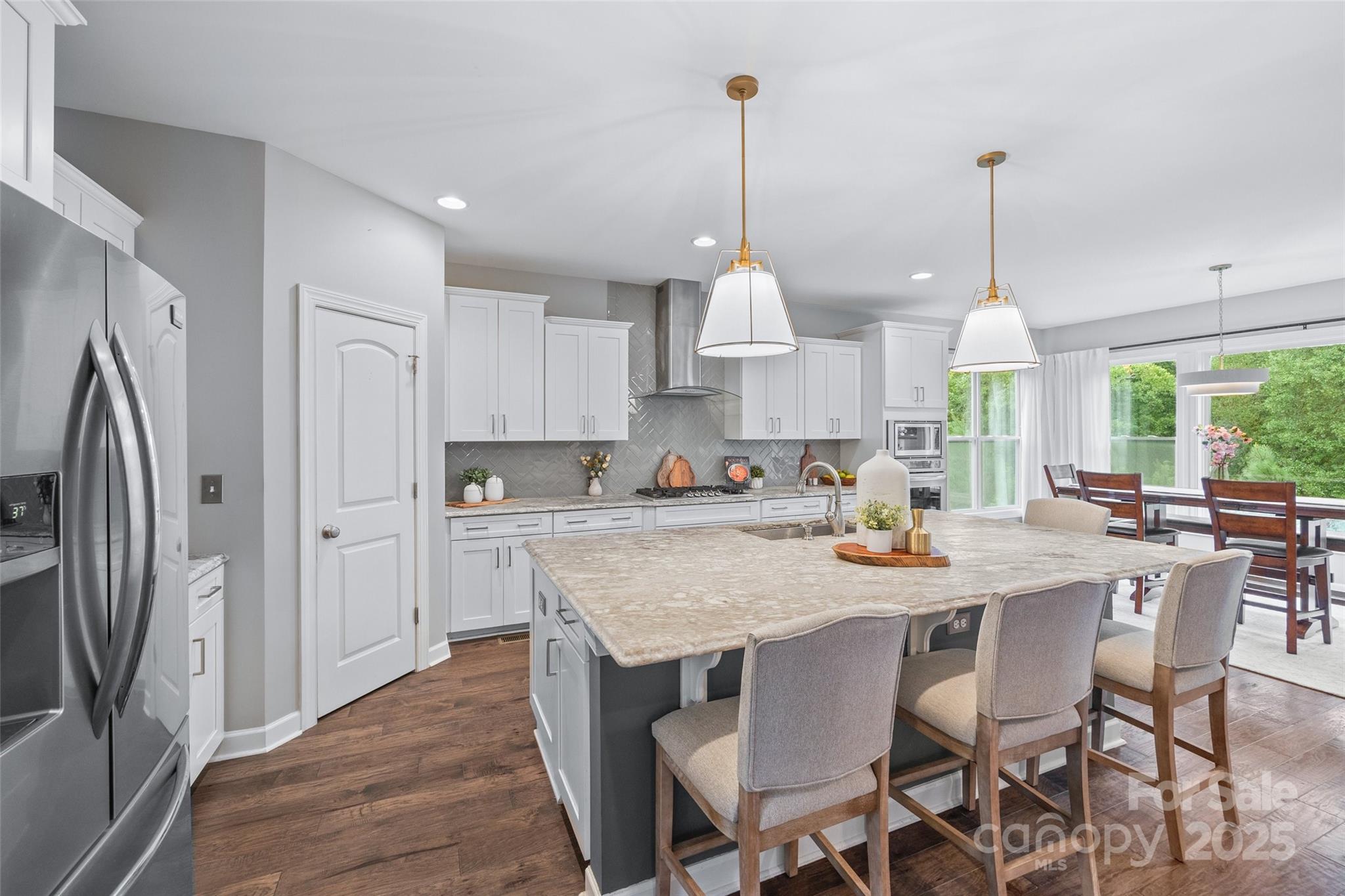 414 Hampton Trail Drive Property Photo 8