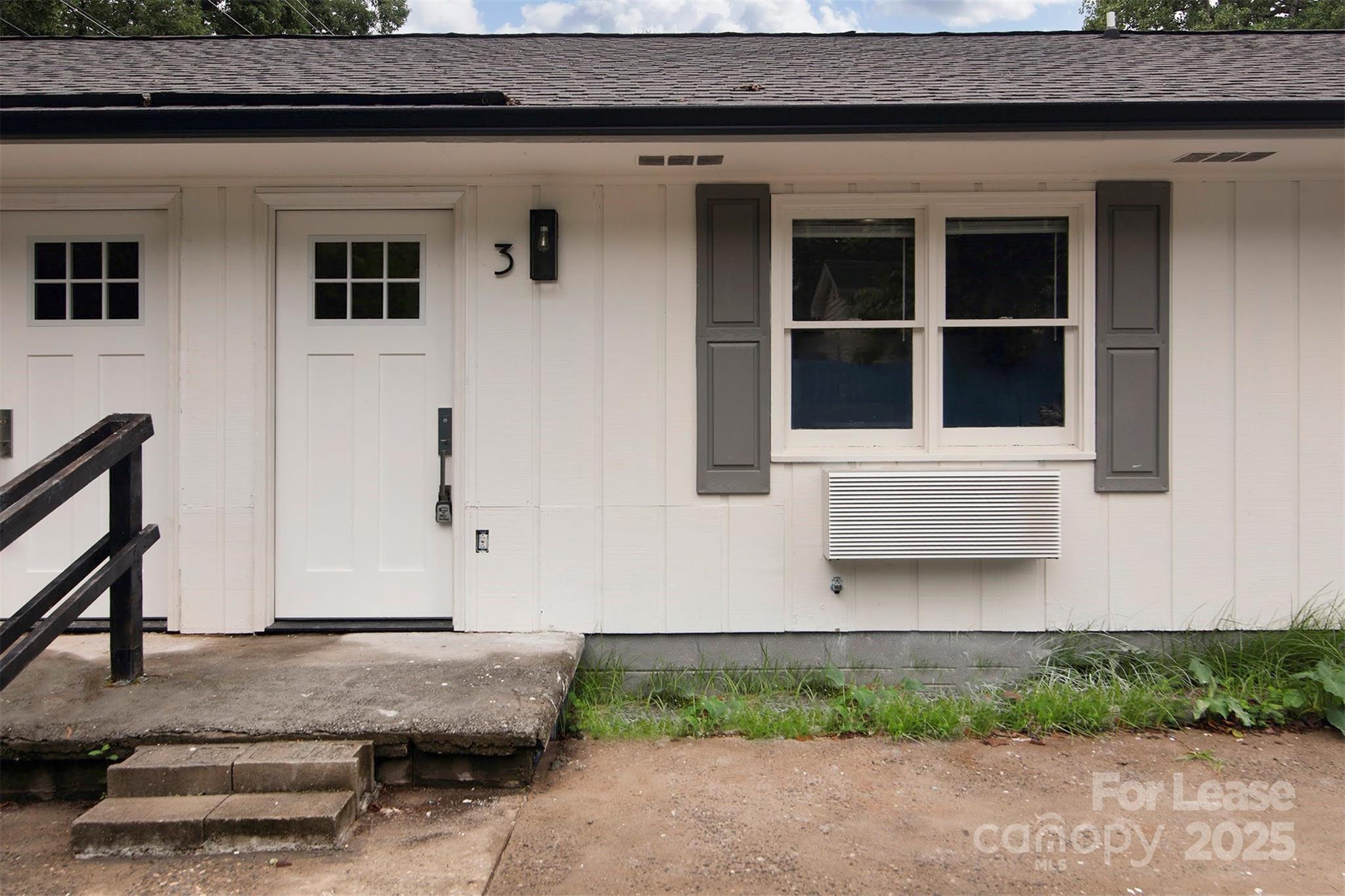 1313 N Main Street 3 Property Photo 1