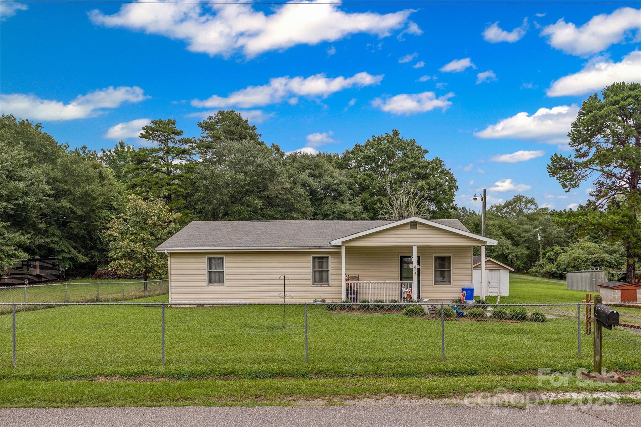 150 First Street Property Photo 1