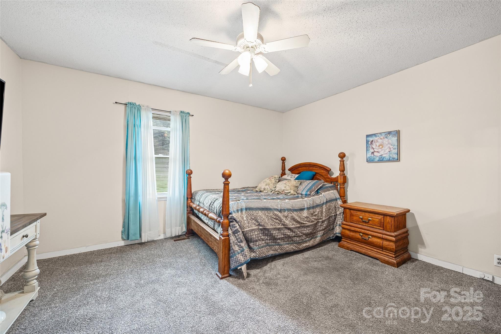 150 First Street Property Photo 5