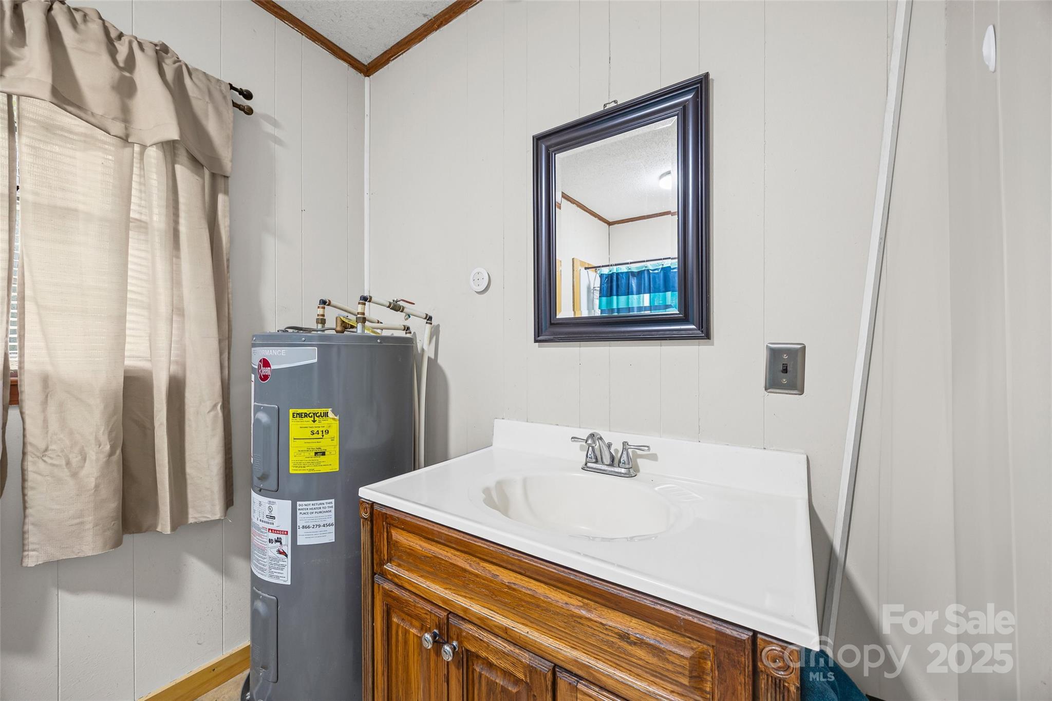 150 First Street Property Photo 9