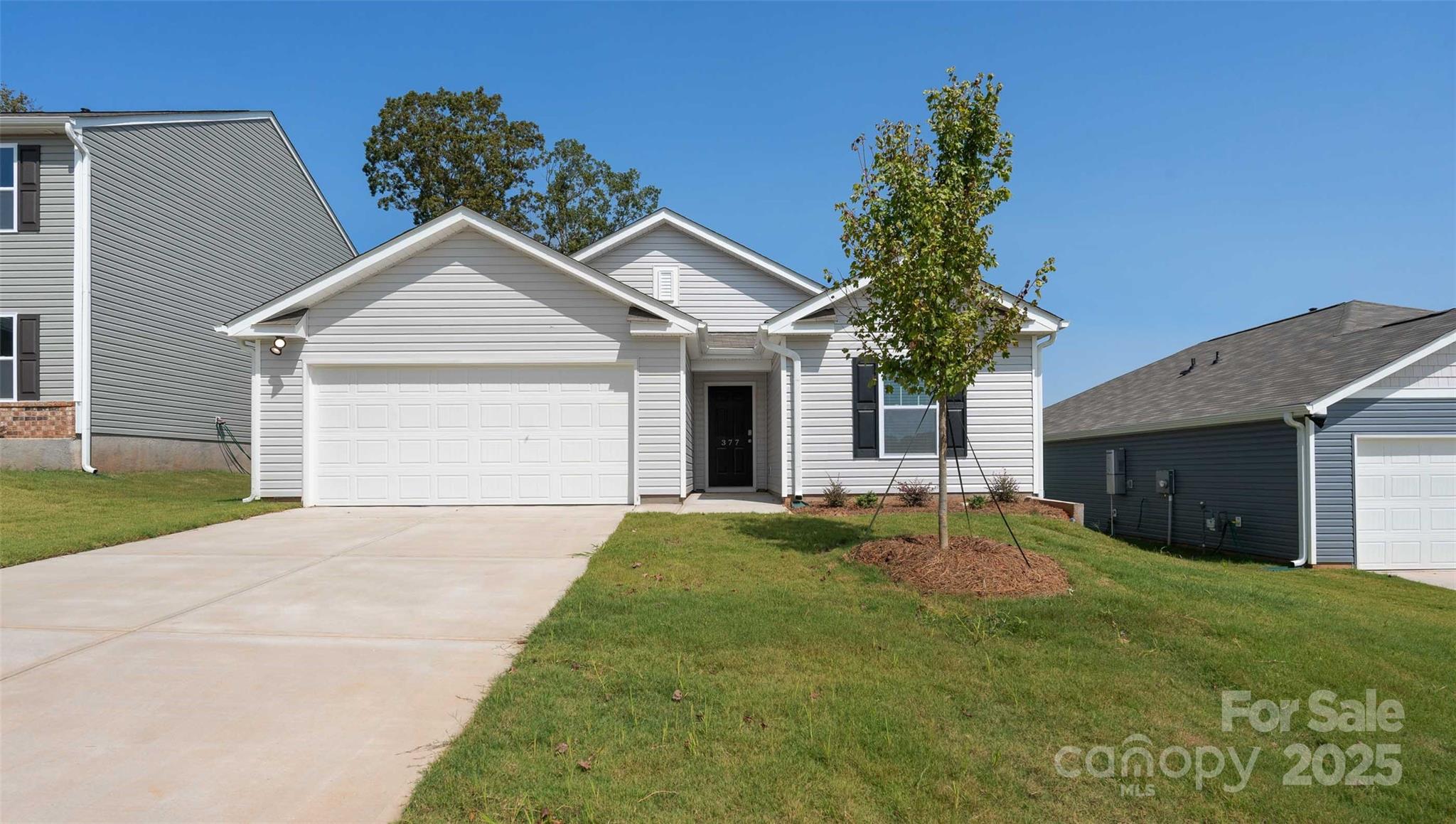 33 Callie River Court Property Photo 1
