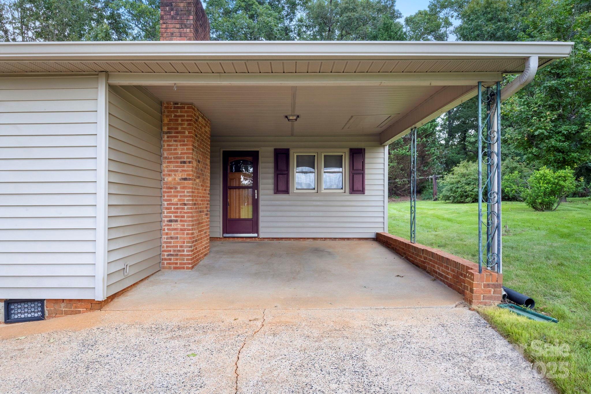 3110 W Zion Church Road Property Photo 6