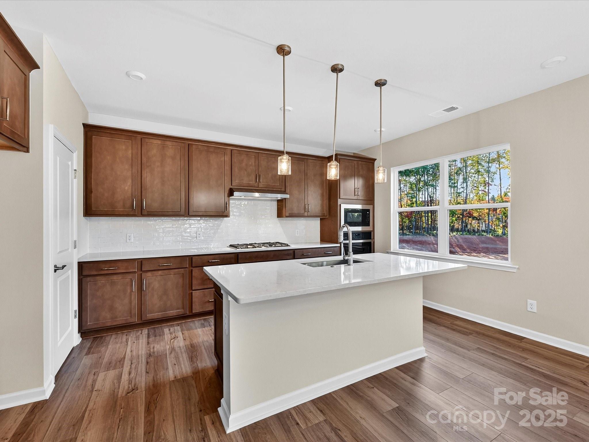 7019 Short Stirrup Lane Property Photo 7