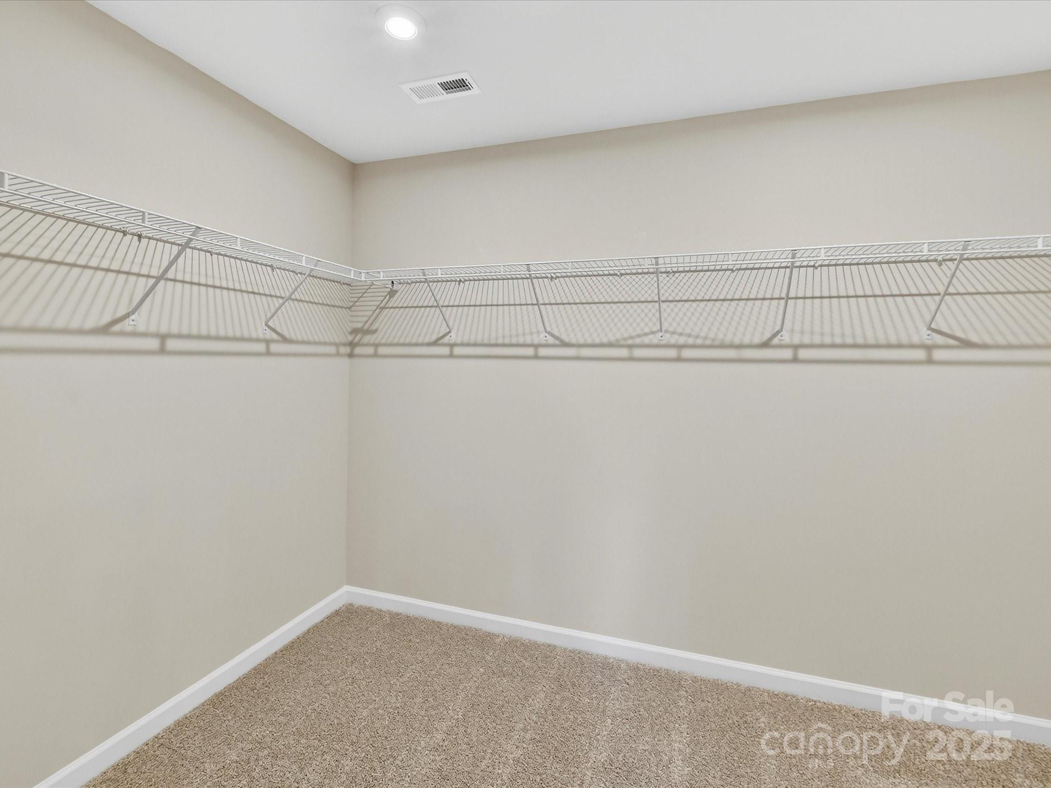 7019 Short Stirrup Lane Property Photo 14