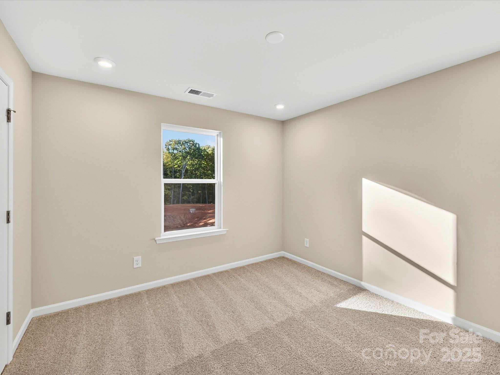 7019 Short Stirrup Lane Property Photo 16