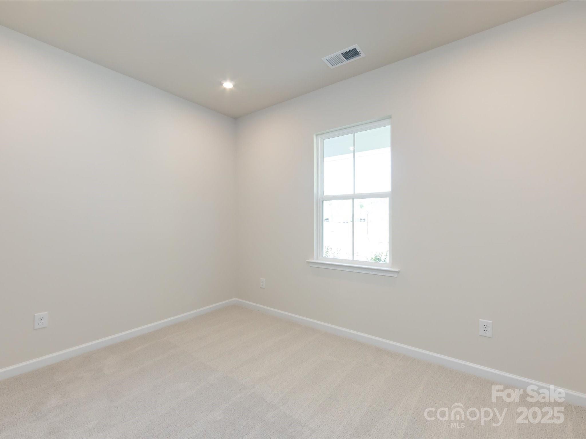 7023 Short Stirrup Lane Property Photo 4