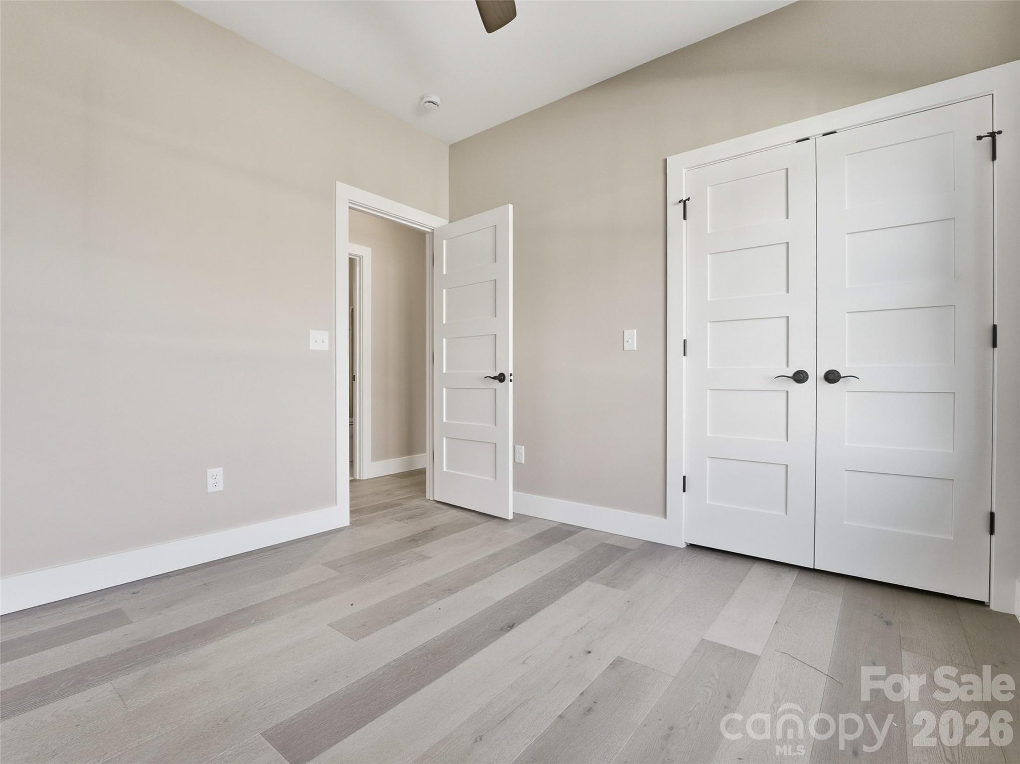 30 Olde Oak Court Property Photo 12