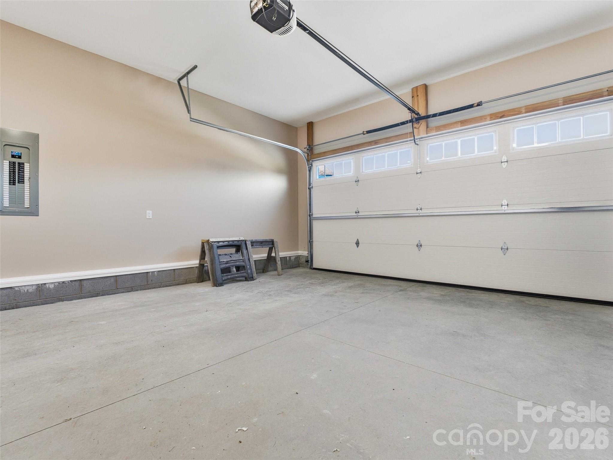 30 Olde Oak Court Property Photo 17