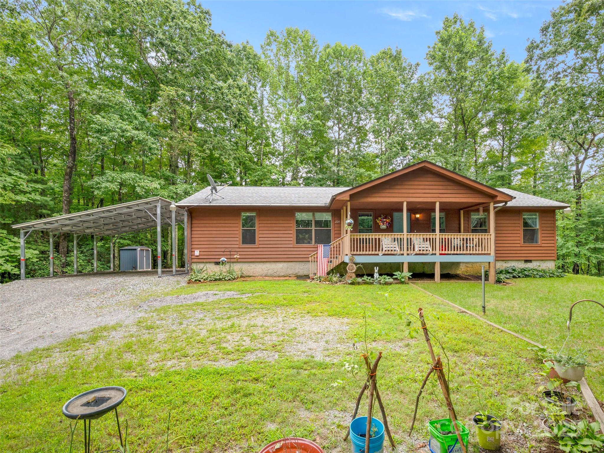 224 Small Falls Lane Property Photo 1