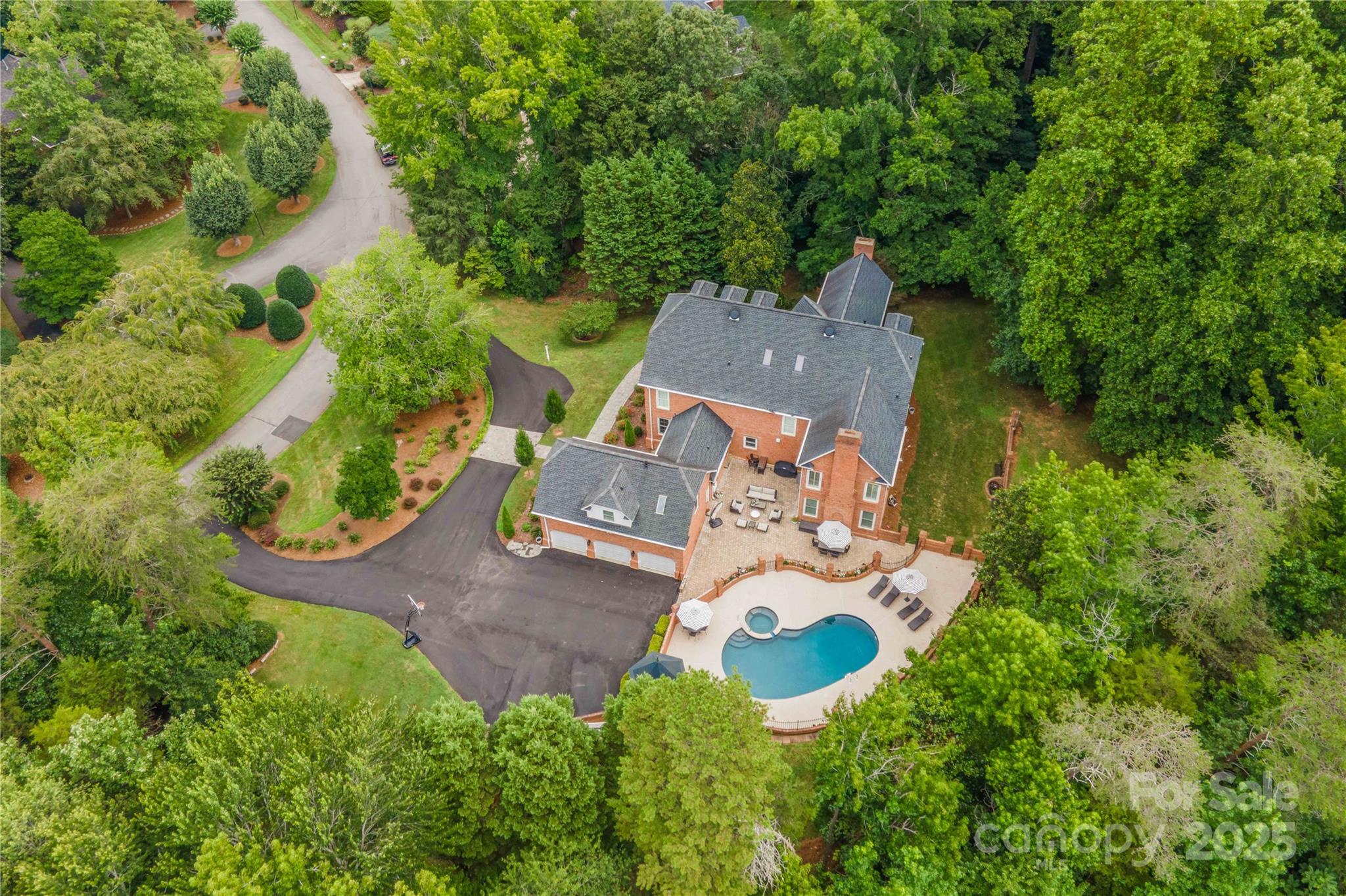 3940 Beechridge Road Property Photo 1