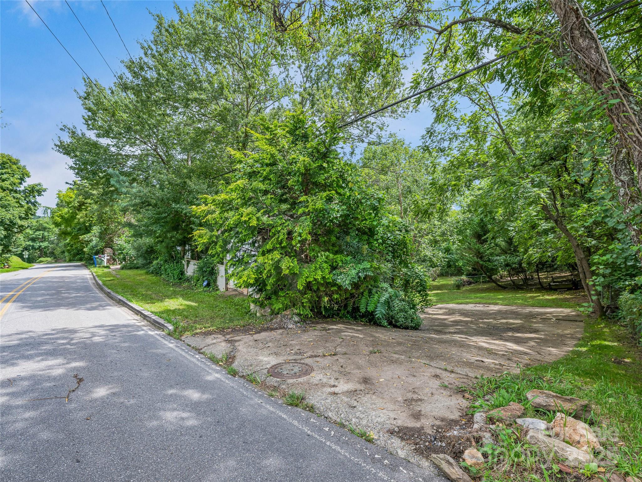 220, 226 & 99999 Hazel Mill Road Property Photo 22