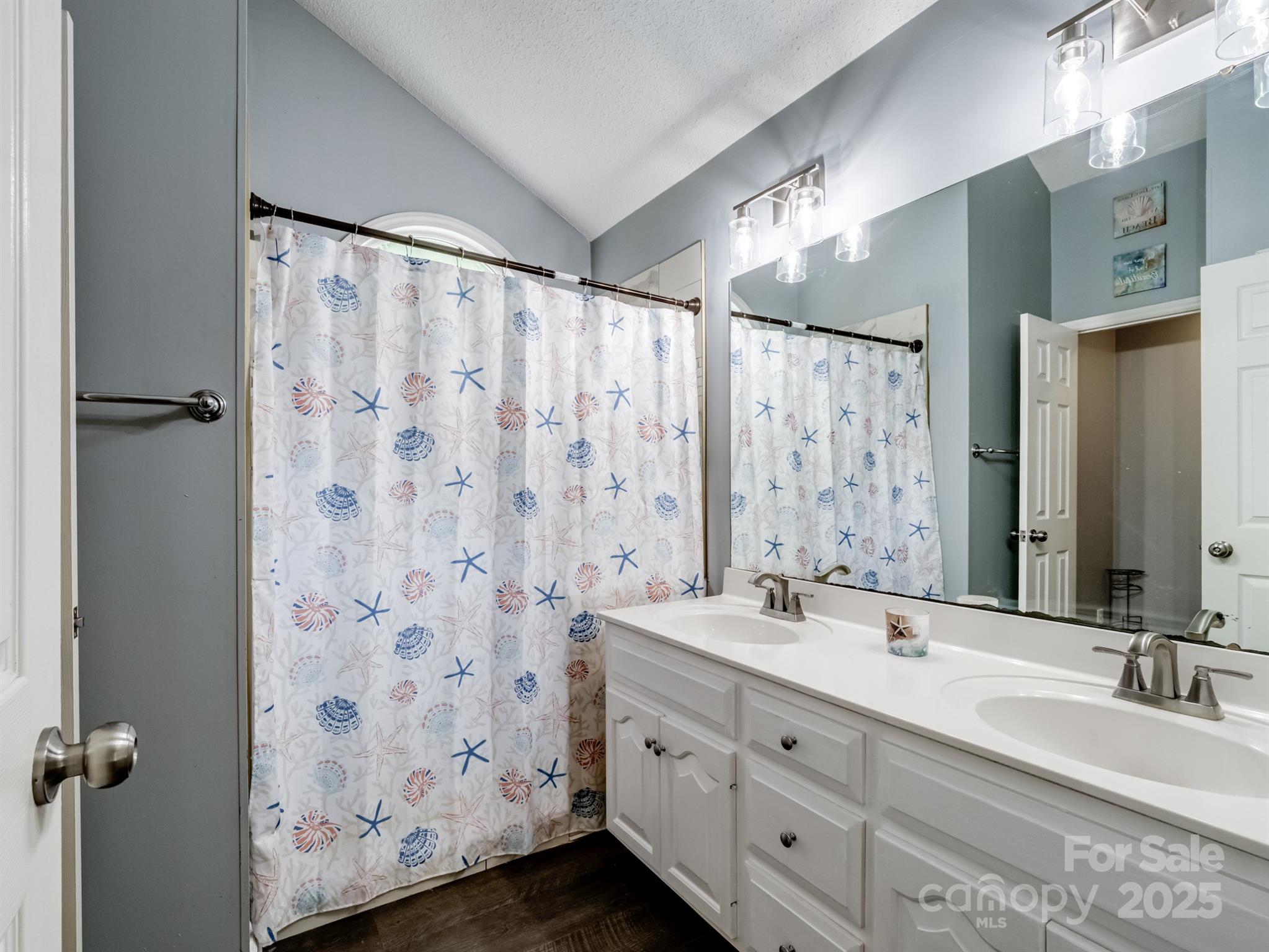 202 Woodridge Drive Property Photo 20