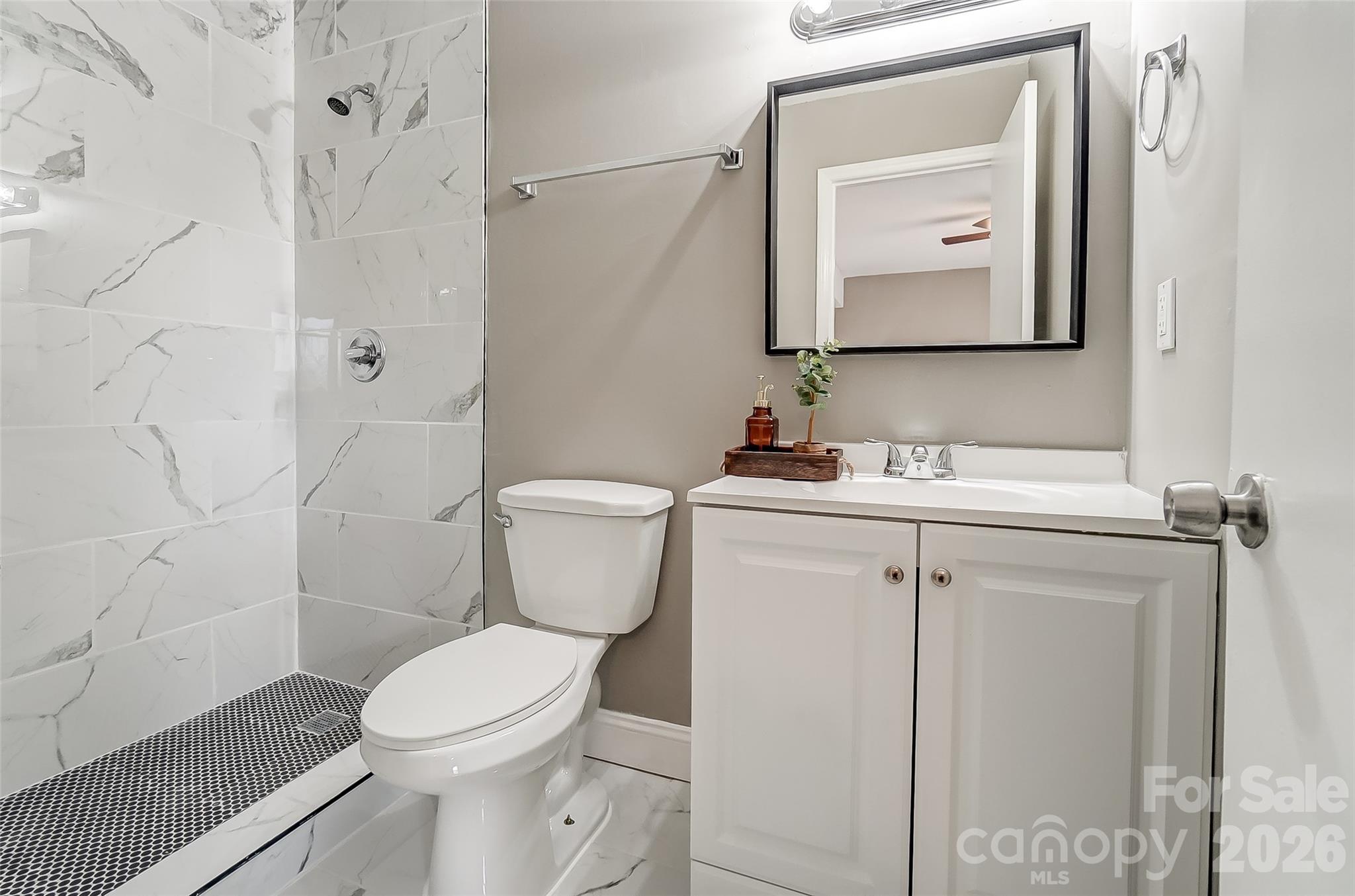 11039 Harrowfield Road Property Photo 14