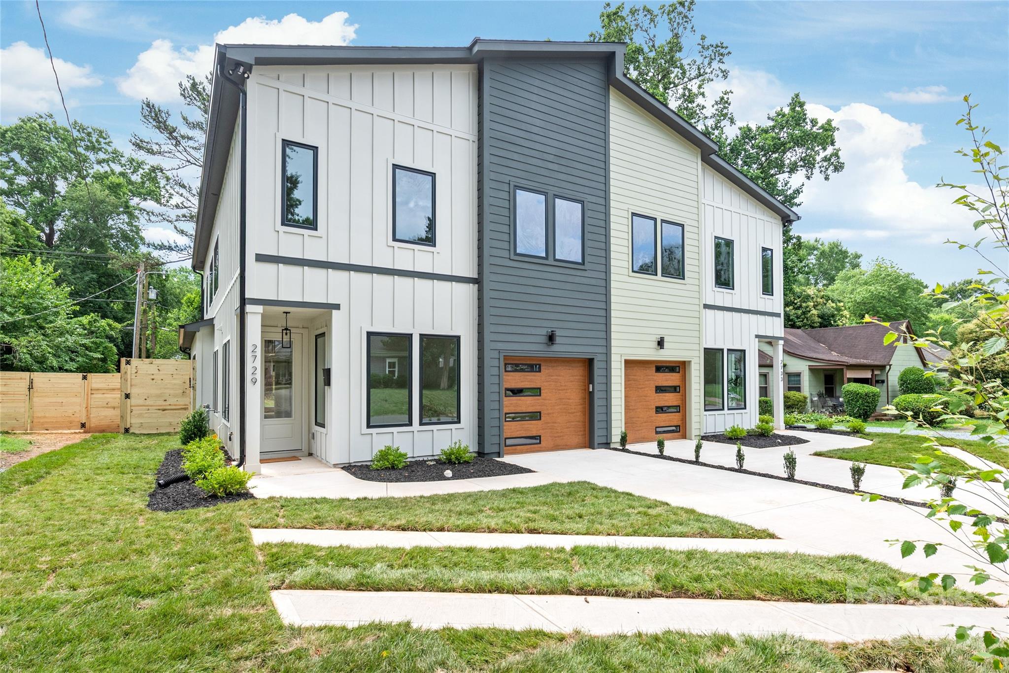 2729 Cowles Road Property Photo 1