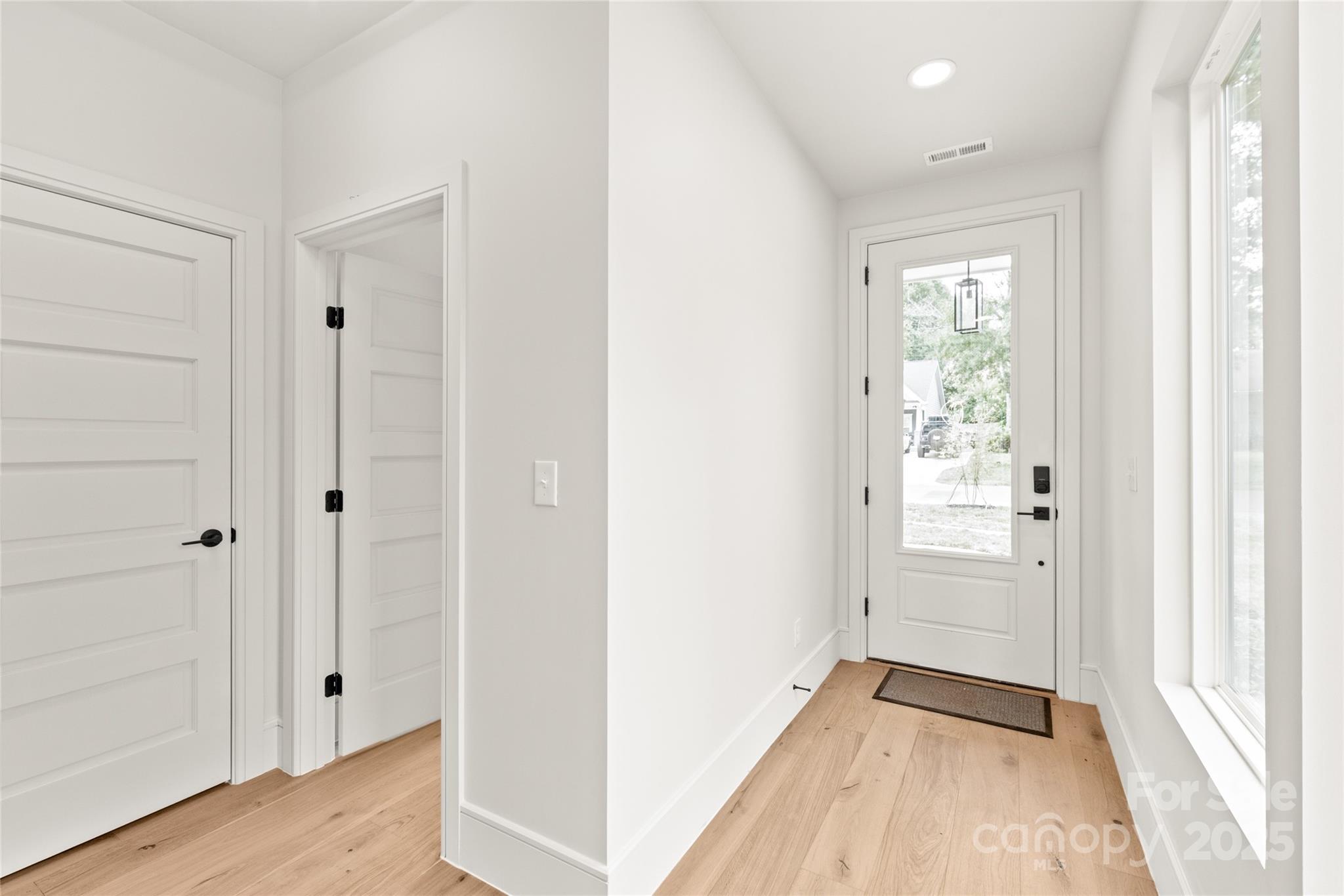 2729 Cowles Road Property Photo 15