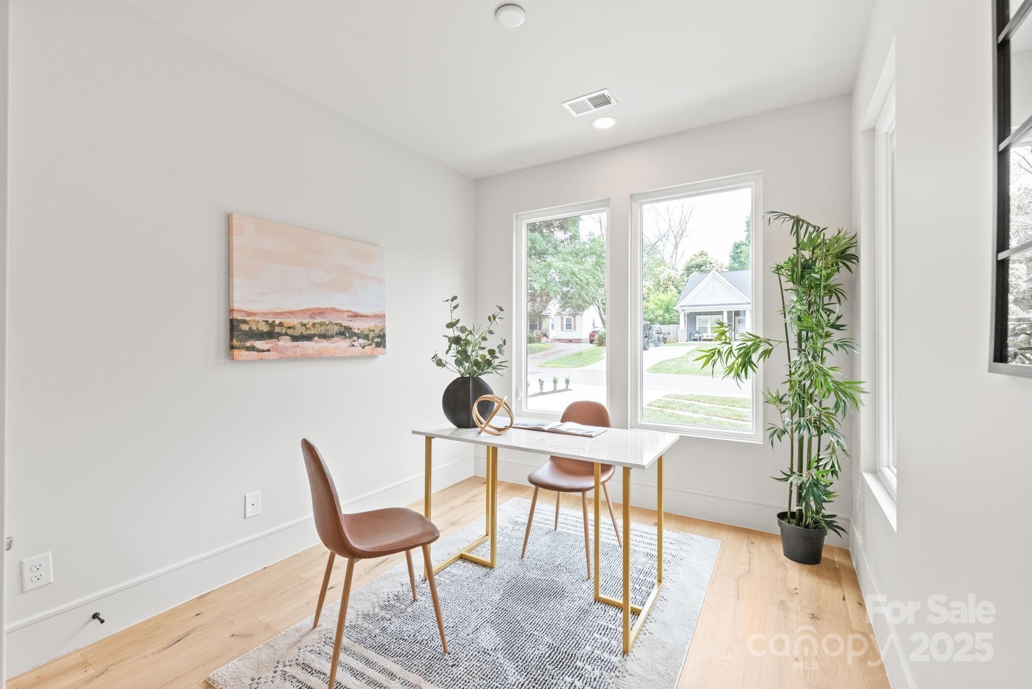 2729 Cowles Road Property Photo 16