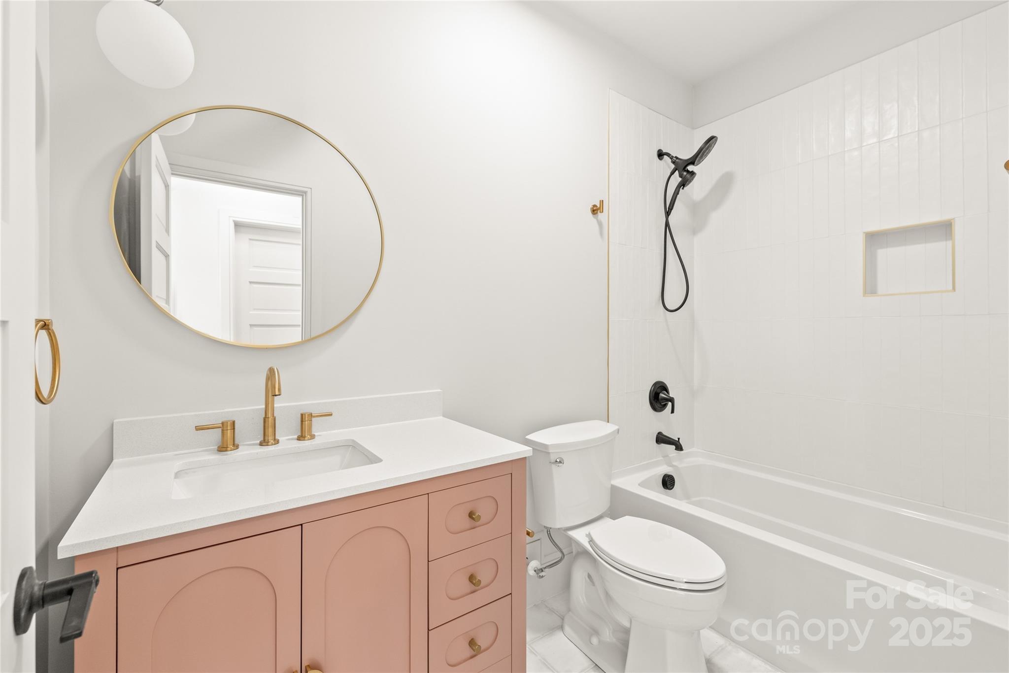 2729 Cowles Road Property Photo 17