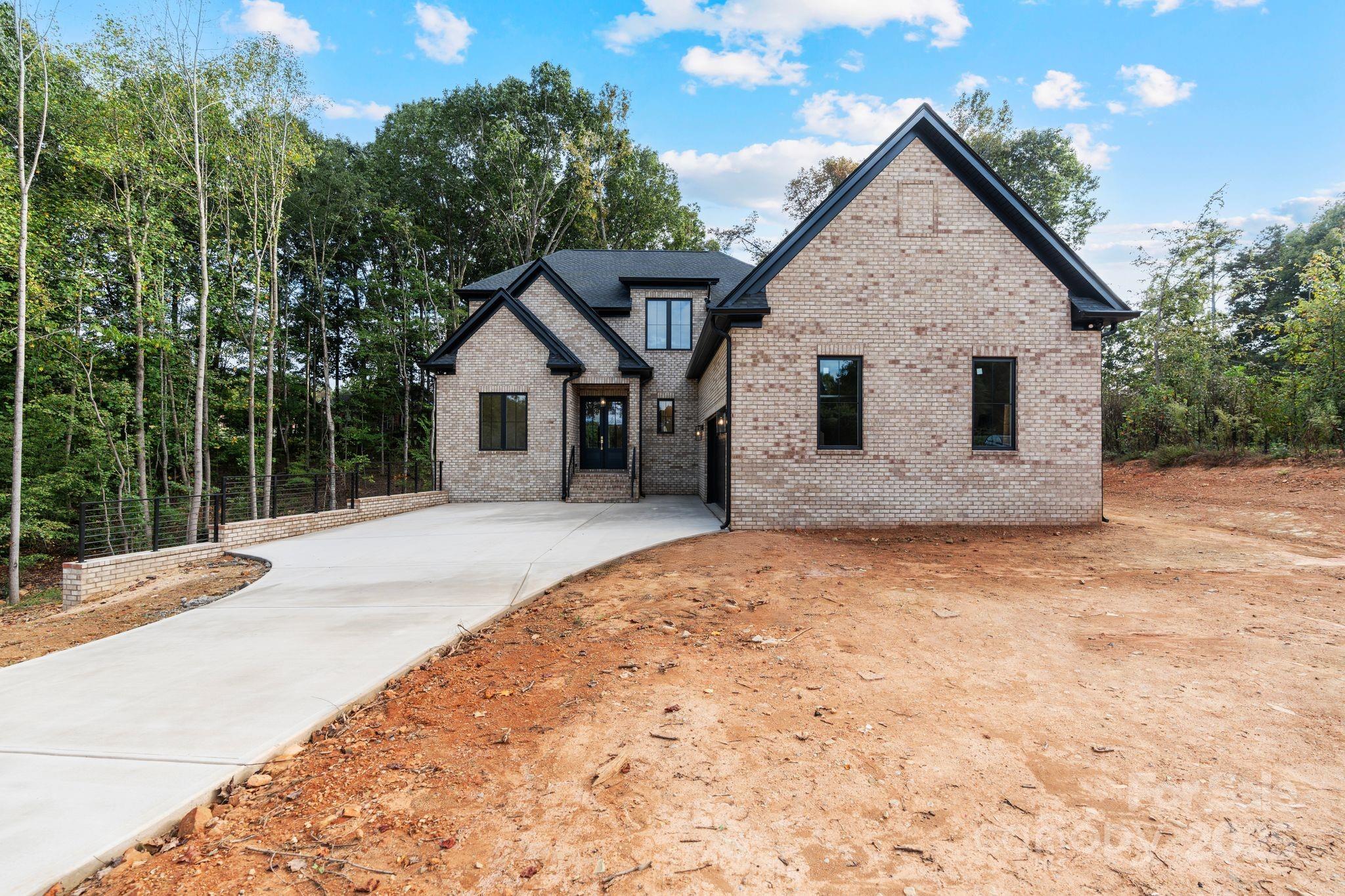 3204 Chancellor Lane Property Photo 1