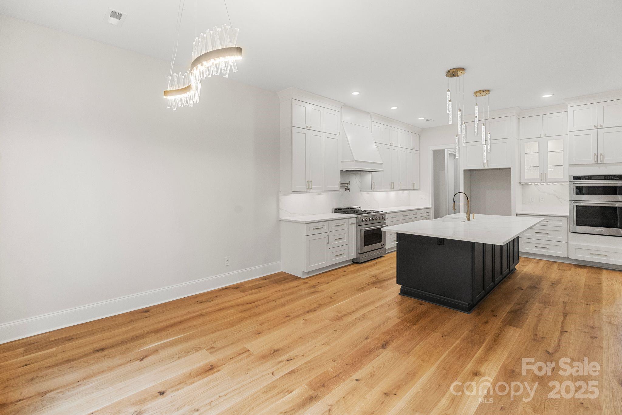 3204 Chancellor Lane Property Photo 7