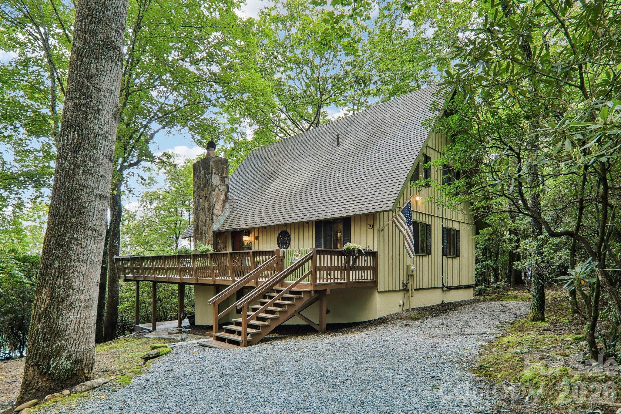 19 High Terrain Drive Property Photo 2