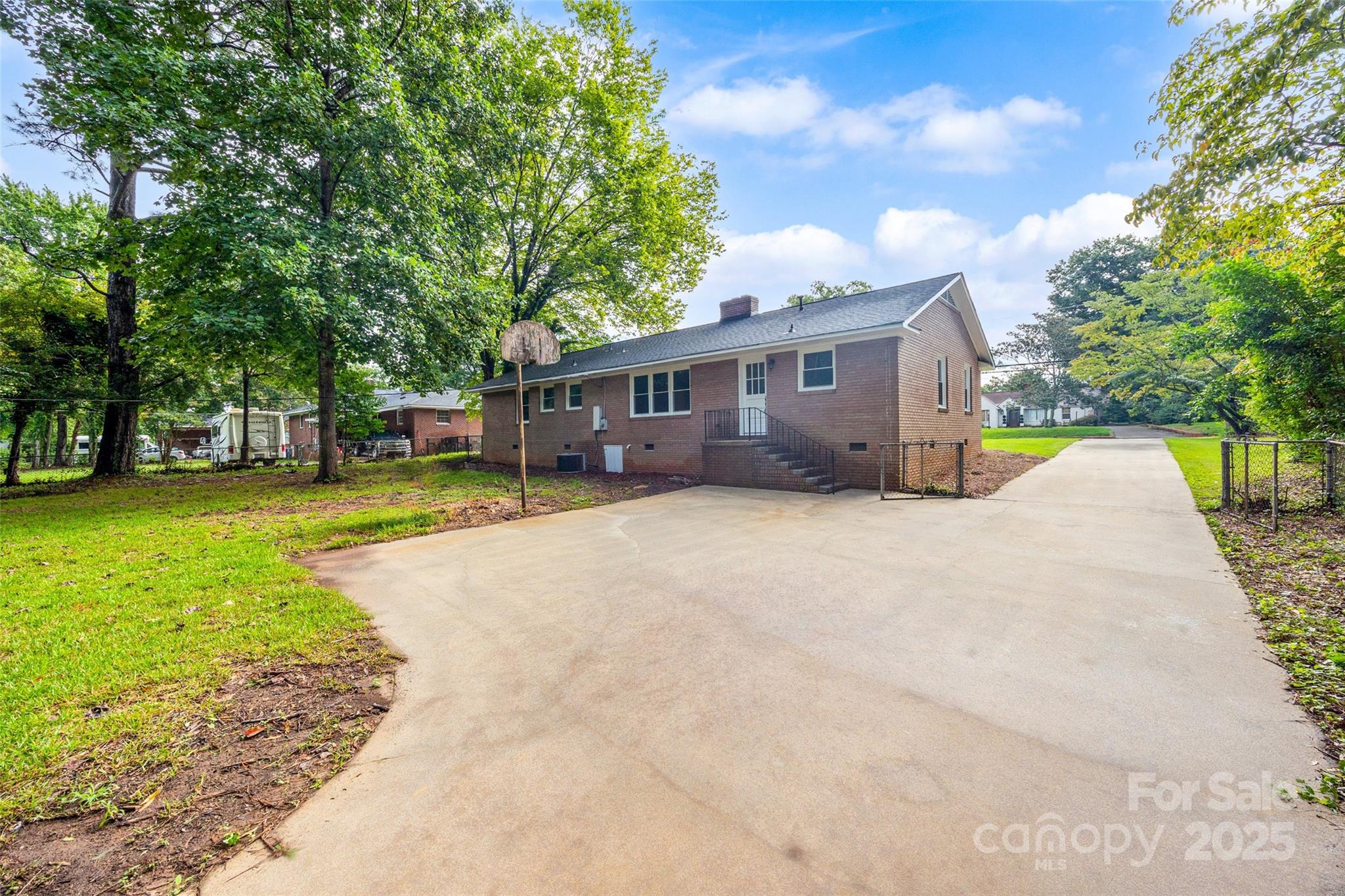 1167 India Hook Road Property Photo 20