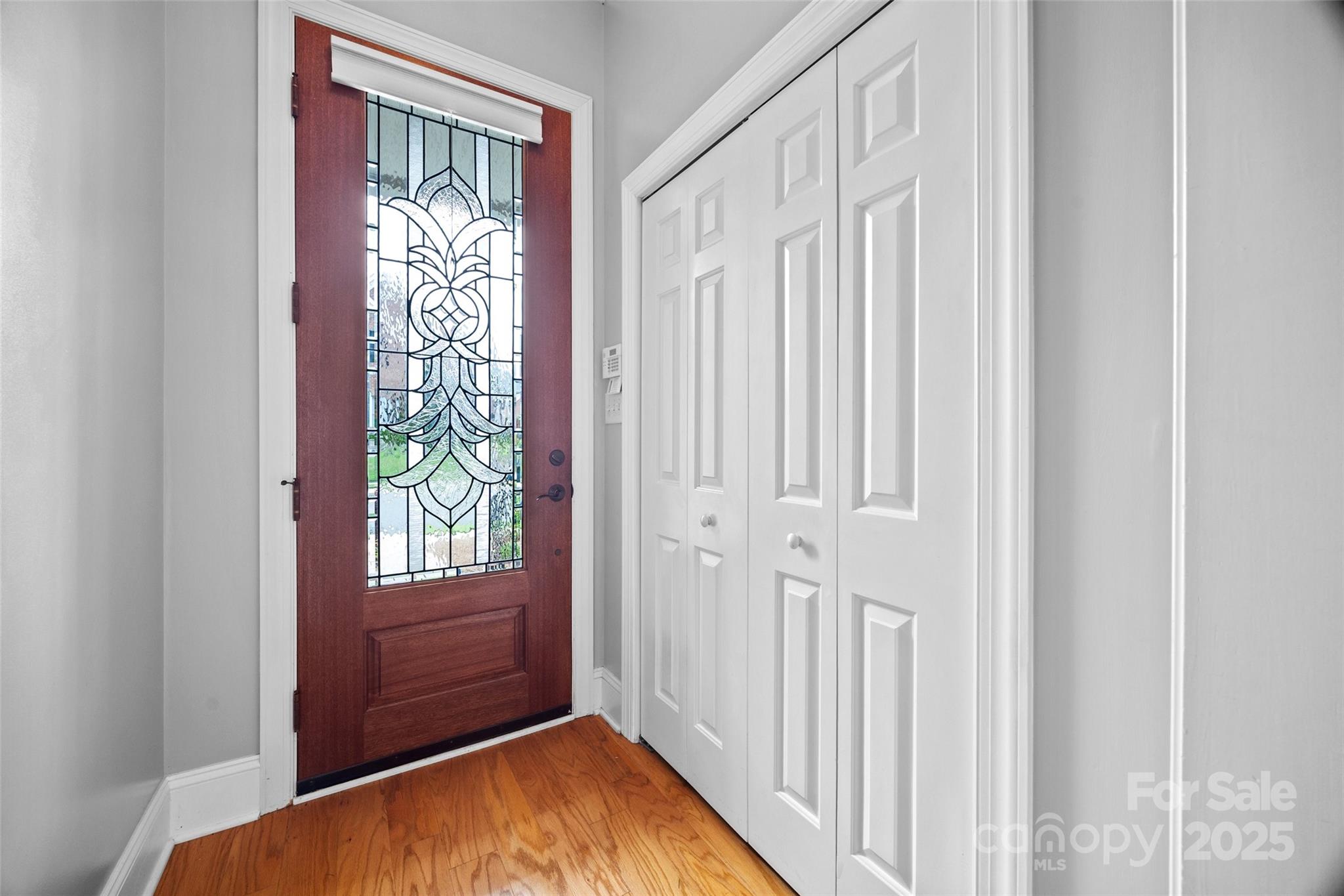 962 Blakeley Walk Property Photo 3