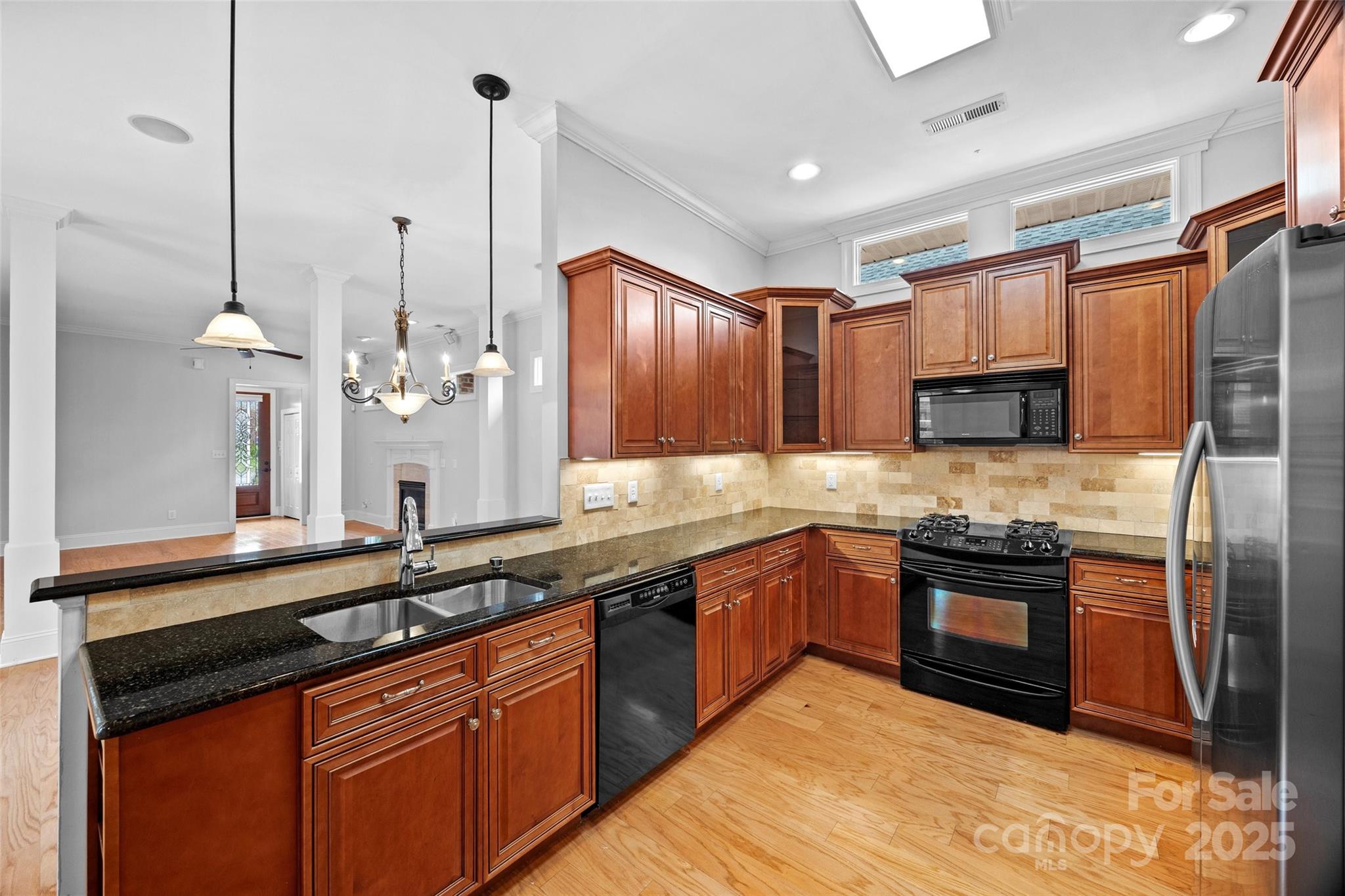 962 Blakeley Walk Property Photo 12