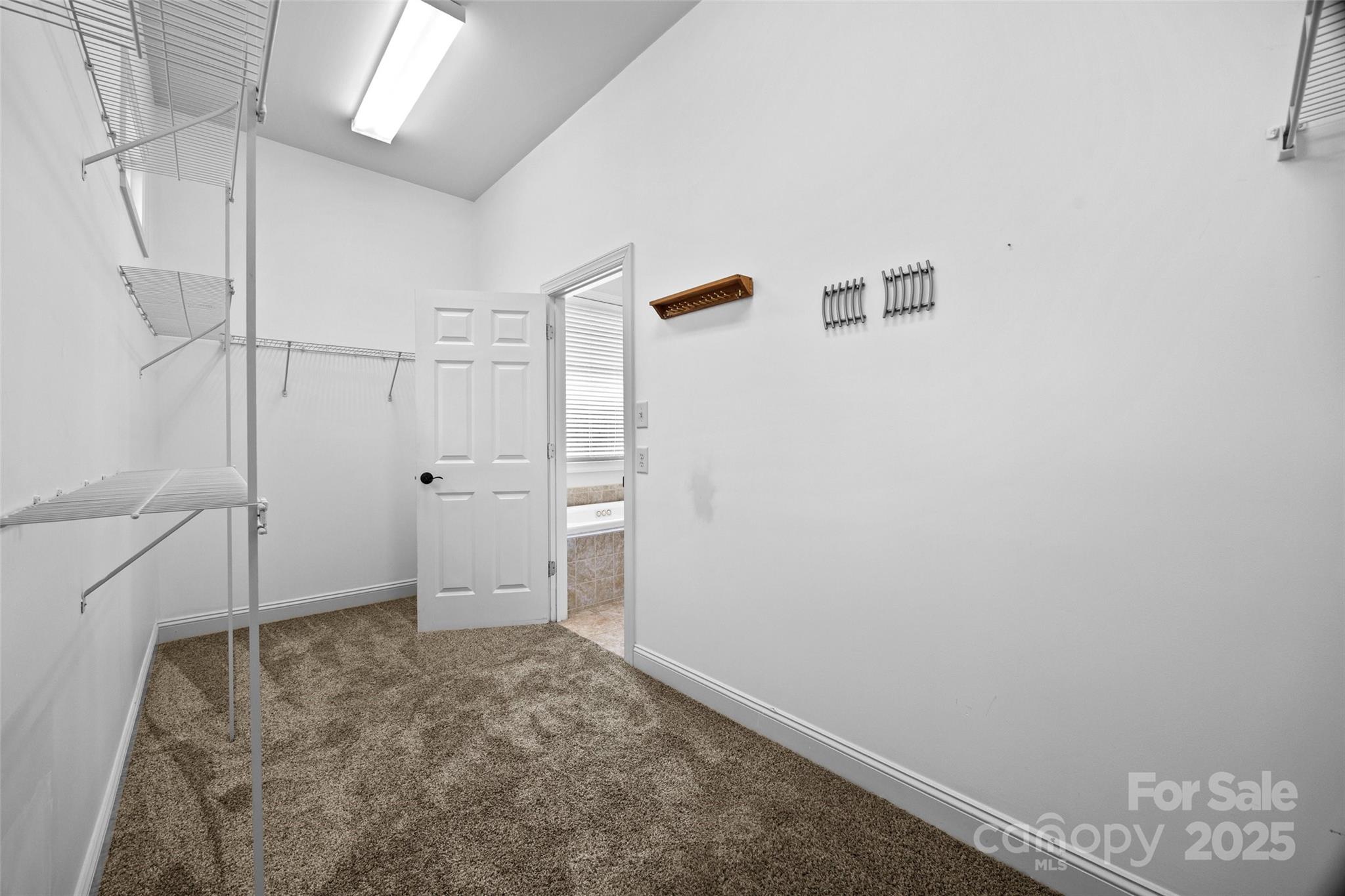 962 Blakeley Walk Property Photo 28