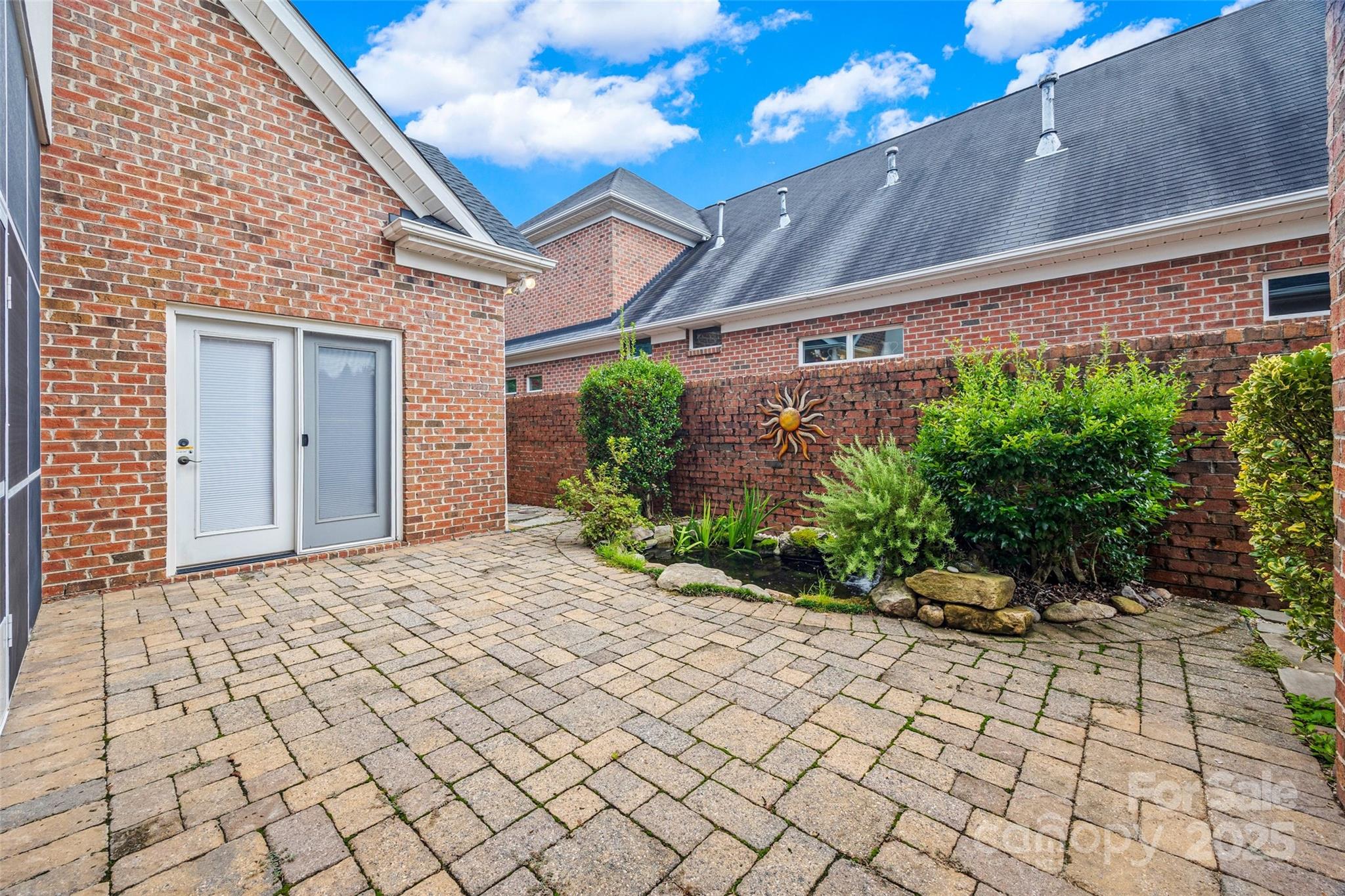 962 Blakeley Walk Property Photo 34