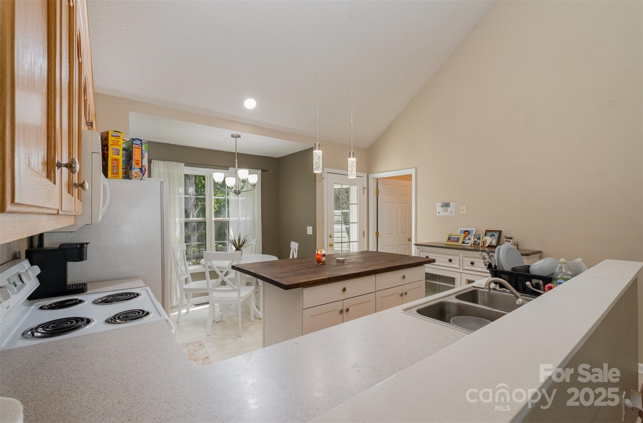 159 Pitts School Road Property Photo 8