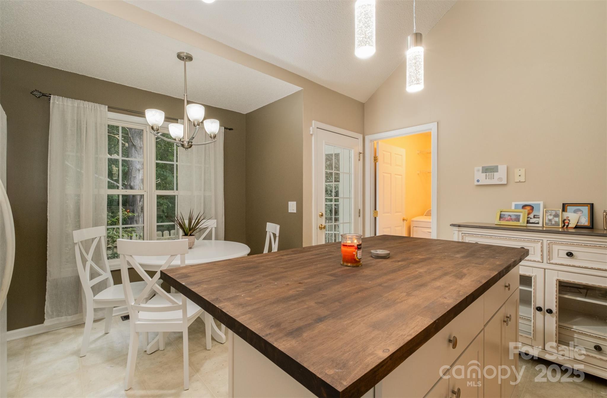 159 Pitts School Road Property Photo 11