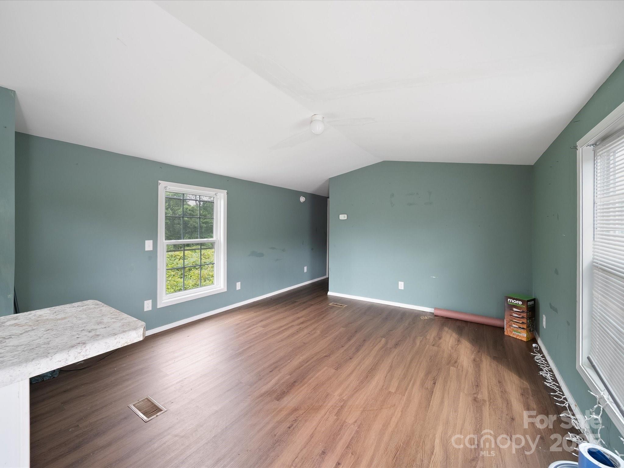 1168 W Main Street Property Photo 6