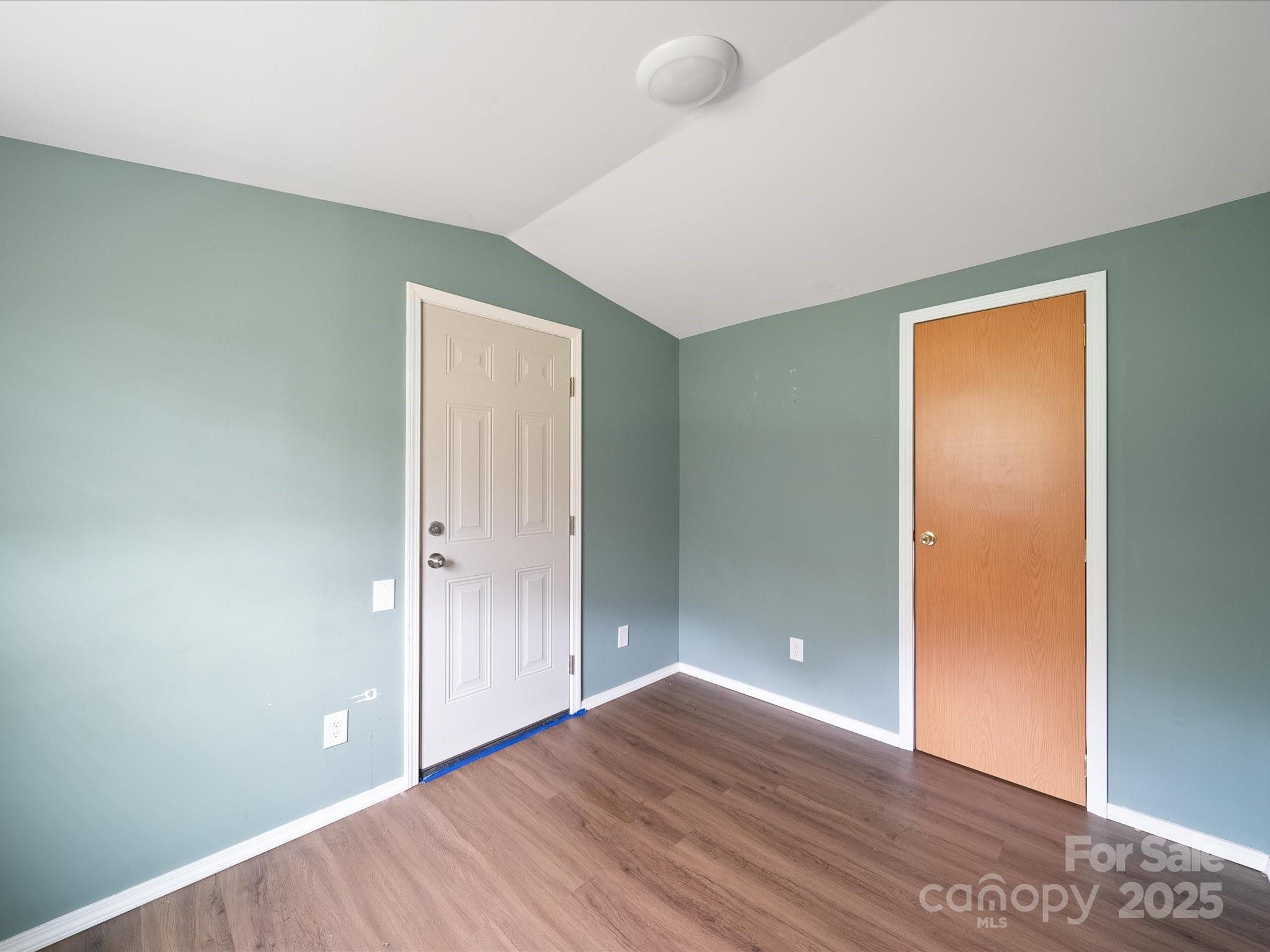 1168 W Main Street Property Photo 8