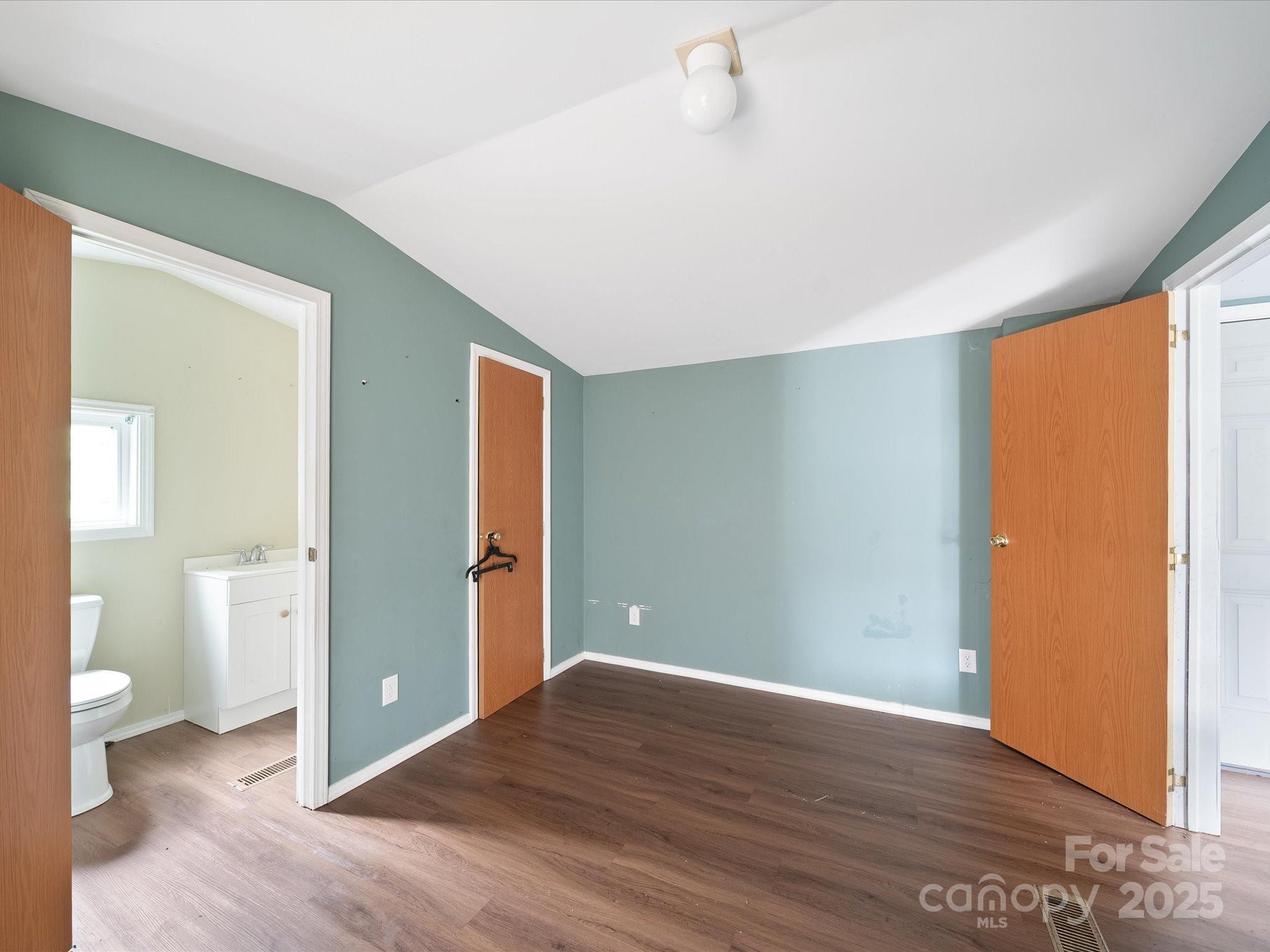 1168 W Main Street Property Photo 14