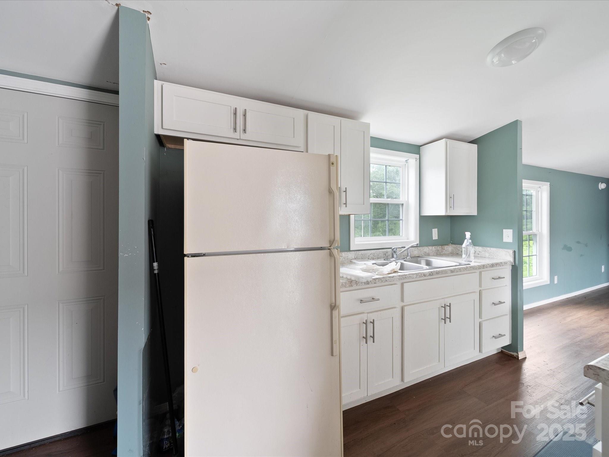 1168 W Main Street Property Photo 15