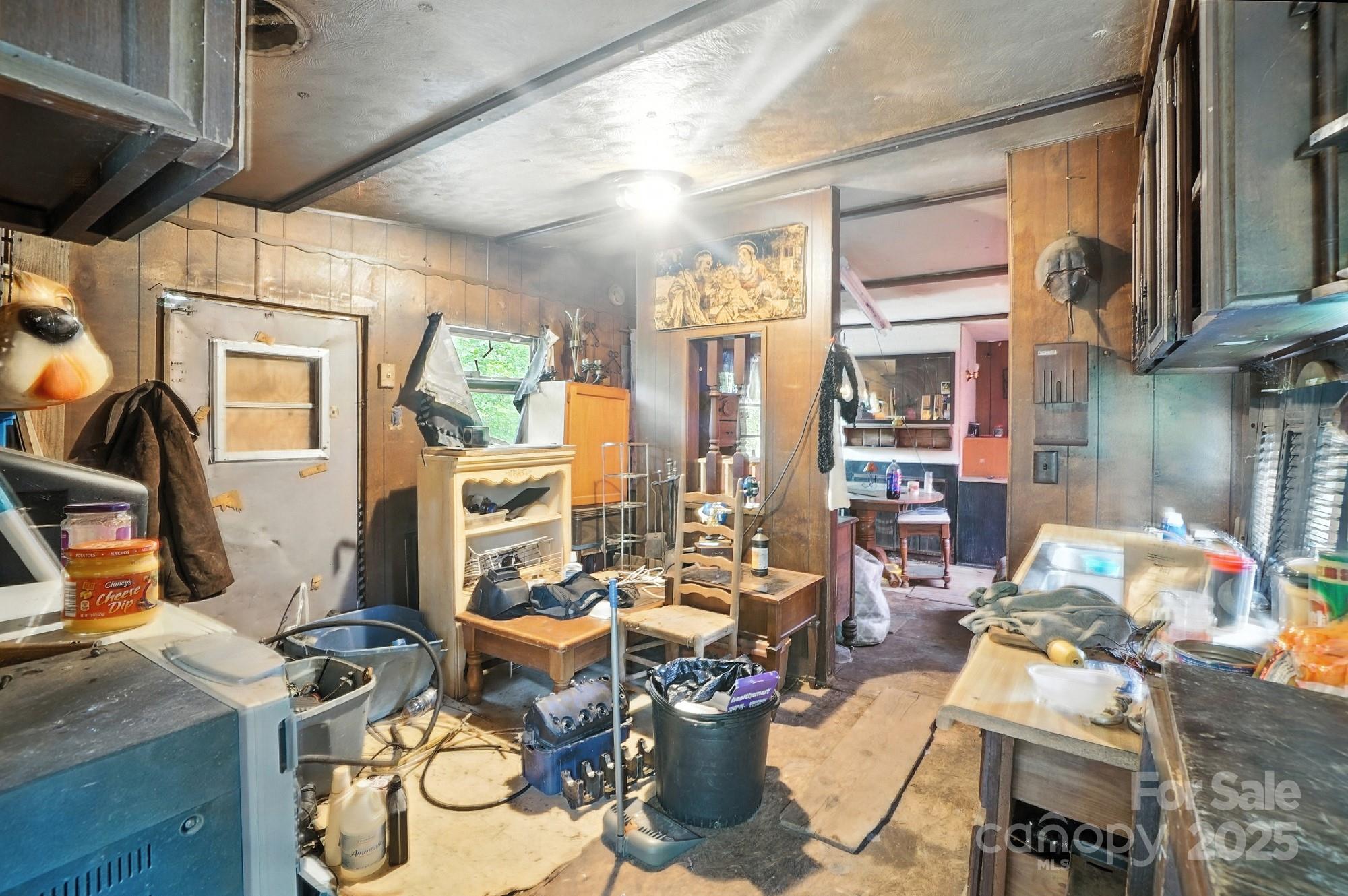 450 Dixon School Road Property Photo 12