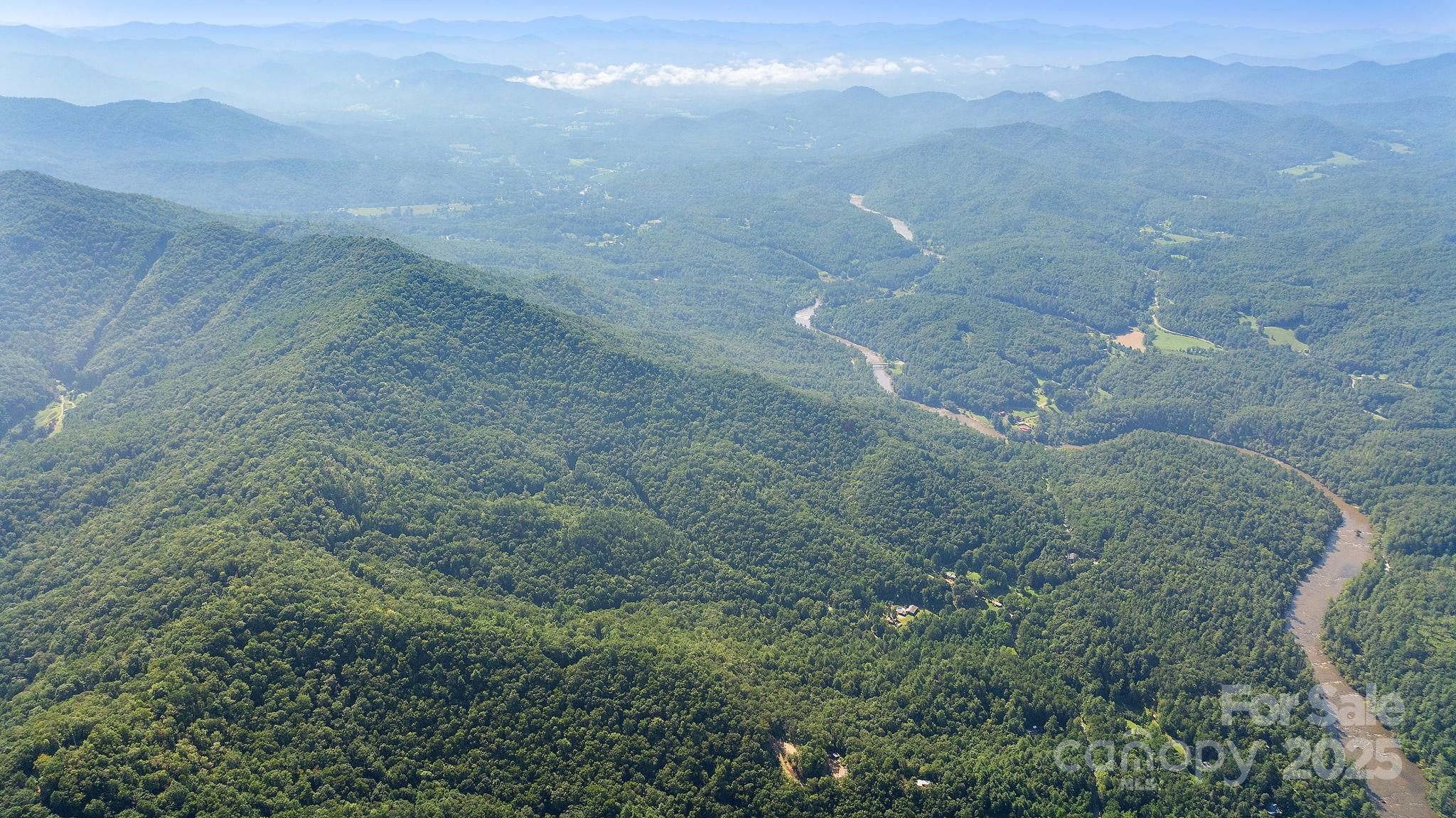 80 Breezewood Drive Property Photo 13