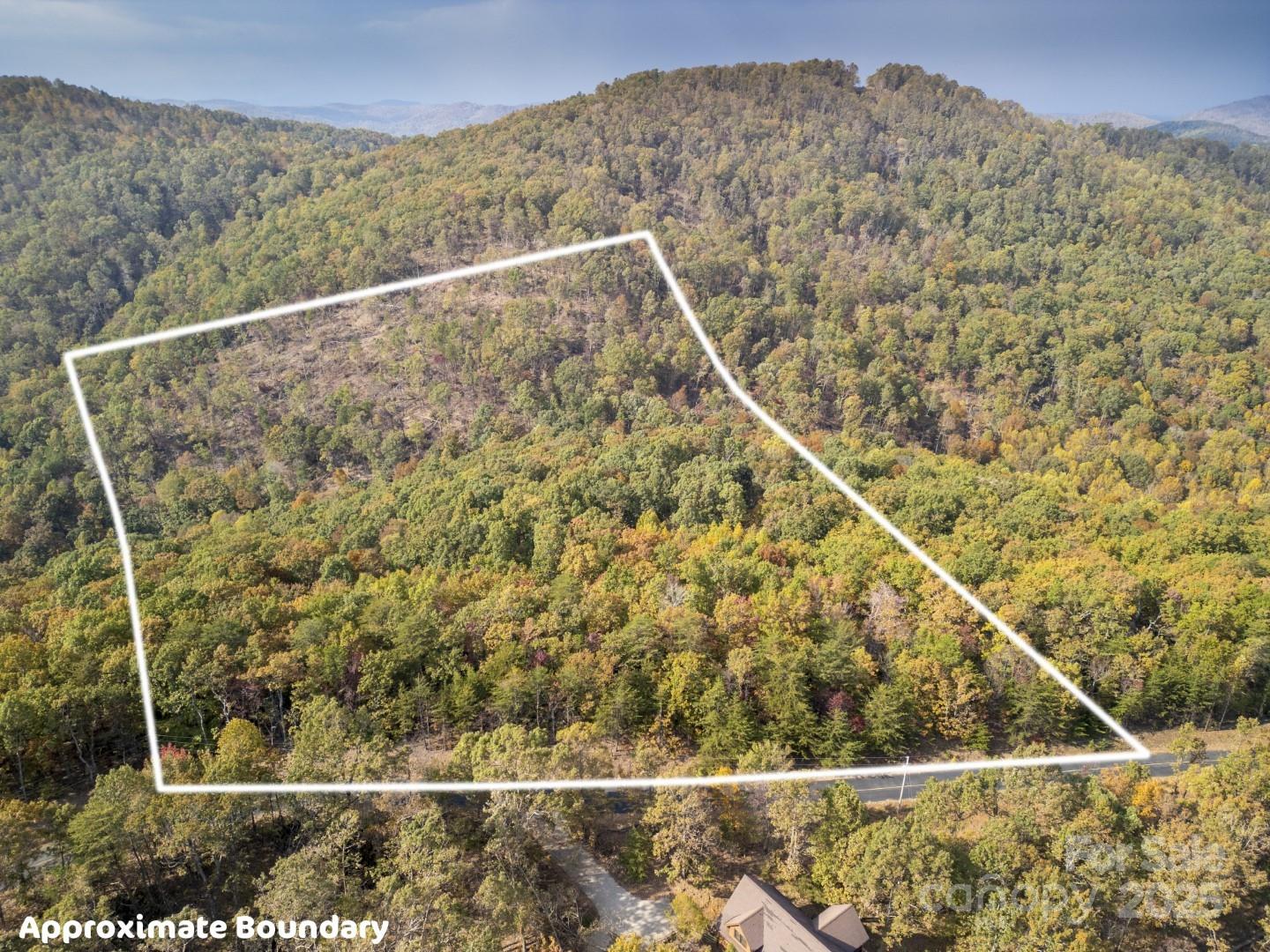 30 Mountain Lookout Drive Property Photo 6