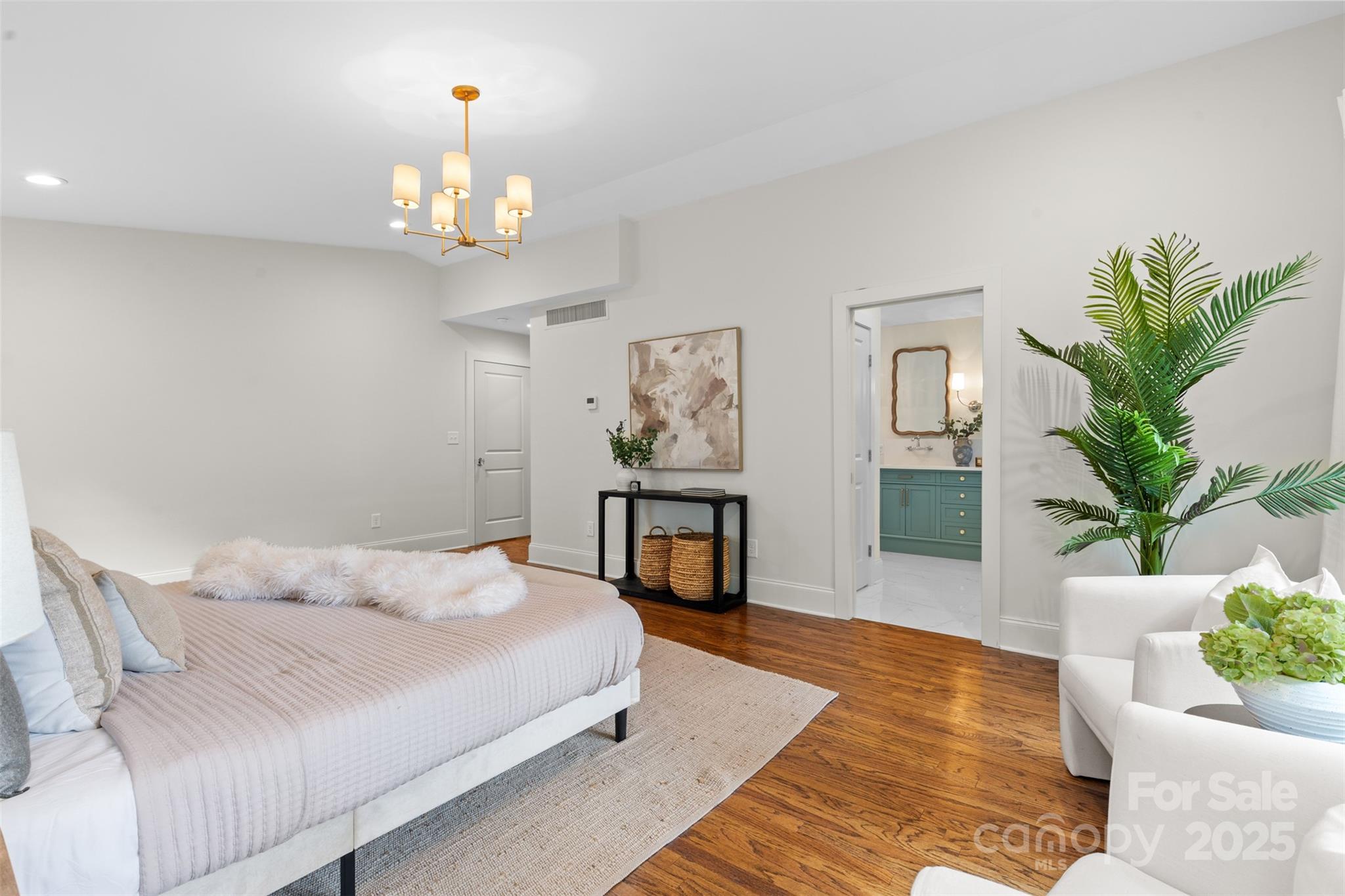 5611 Robinhood Road Property Photo 28