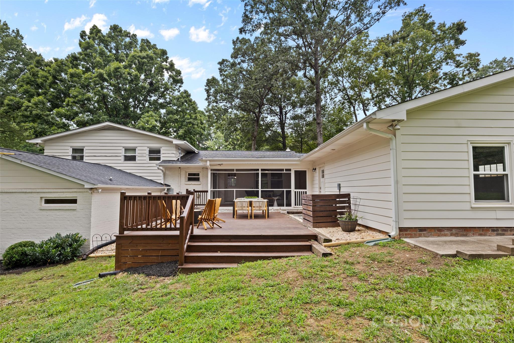 5611 Robinhood Road Property Photo 42