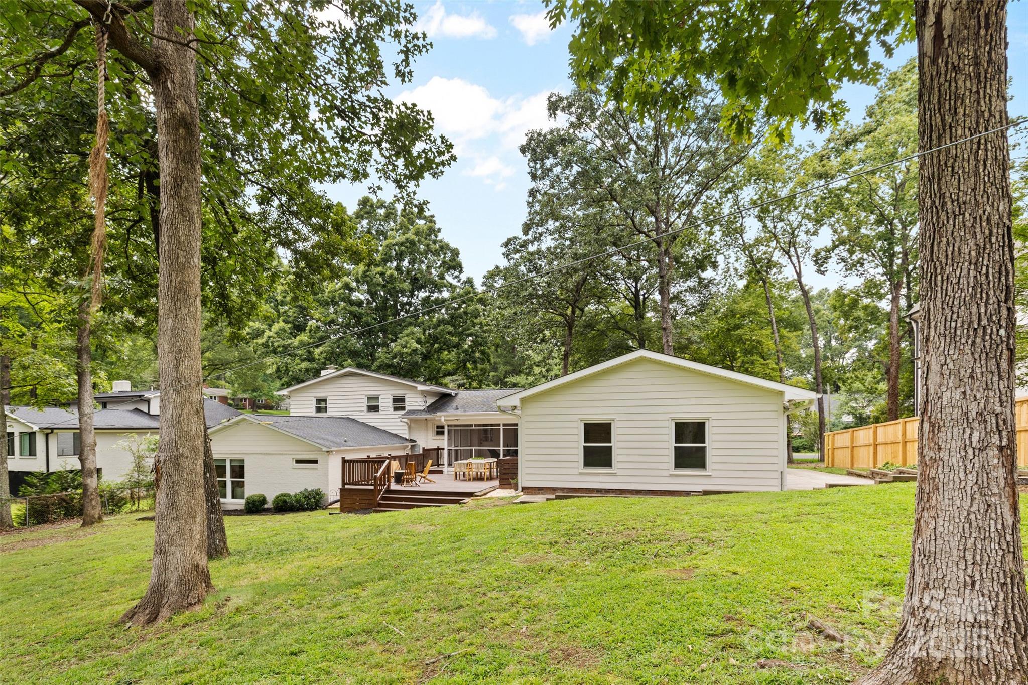 5611 Robinhood Road Property Photo 44