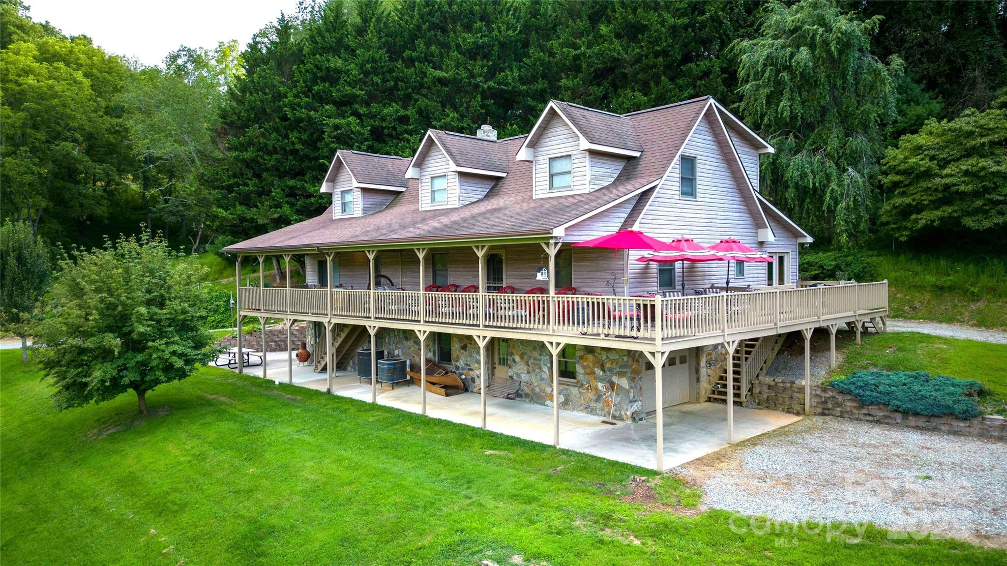 2161 River Bend Road Property Photo 1