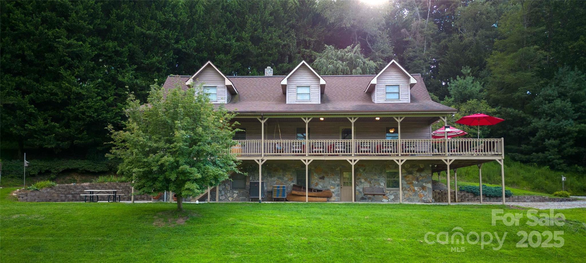 2161 River Bend Road Property Photo 4