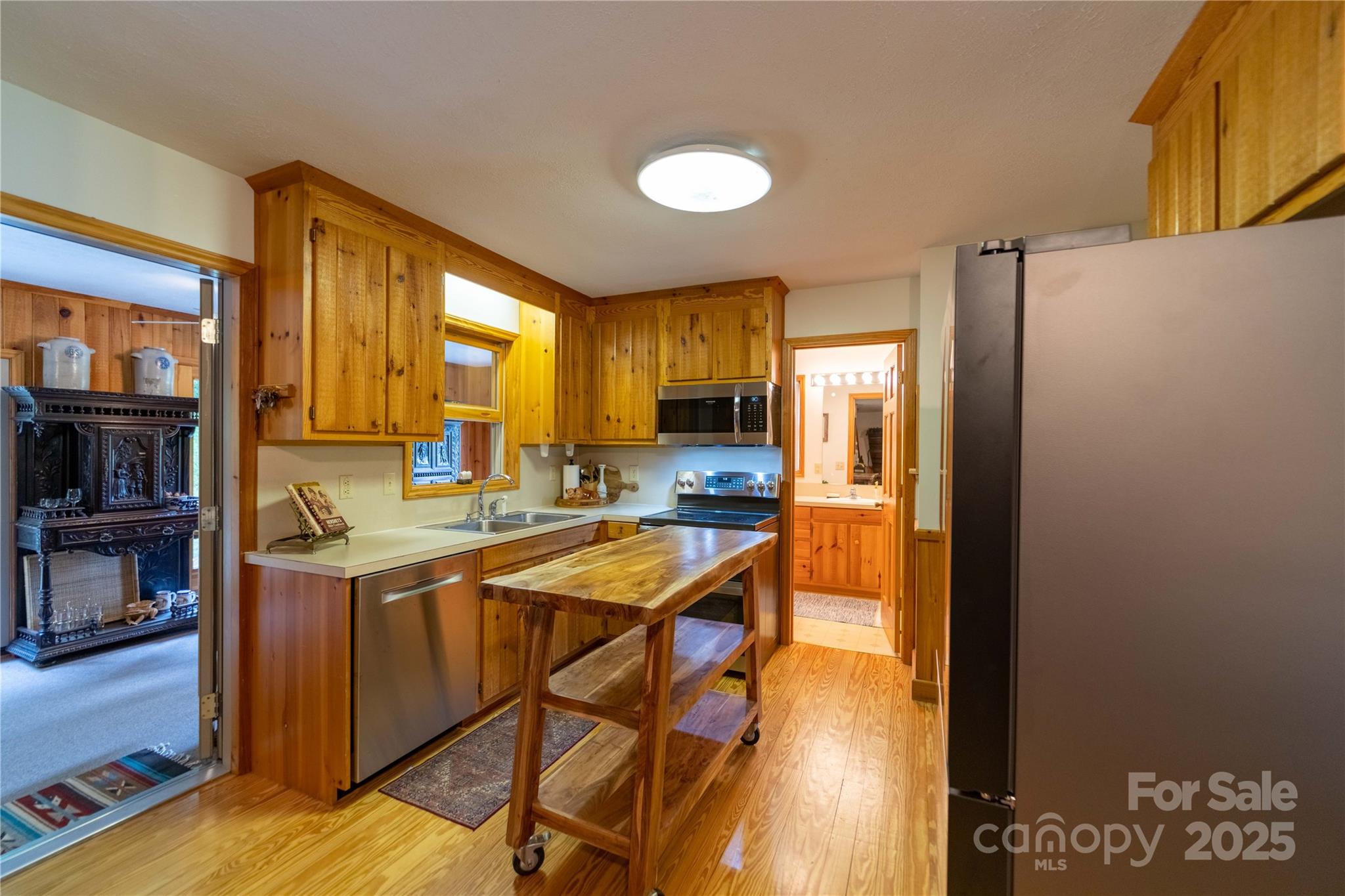 2161 River Bend Road Property Photo 9