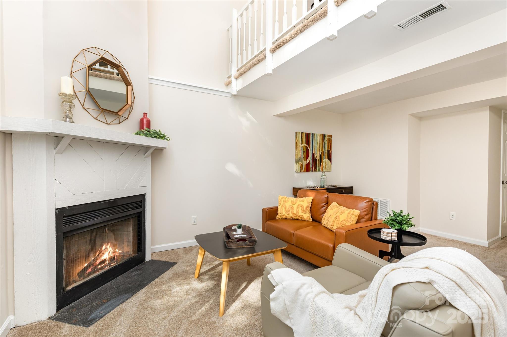 7324 Pebblestone Drive E Property Photo 4