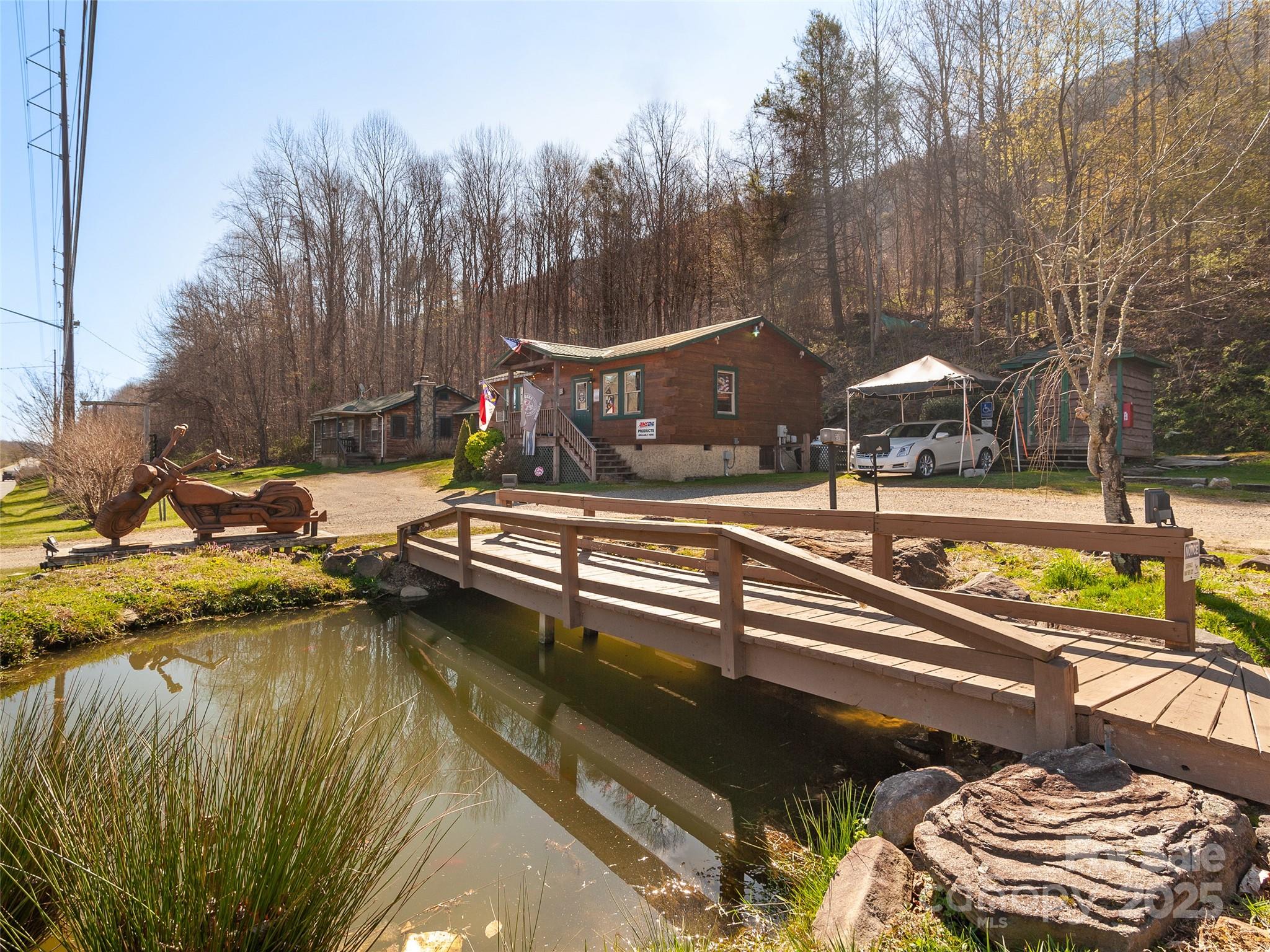 1369 Soco Road Property Photo 3